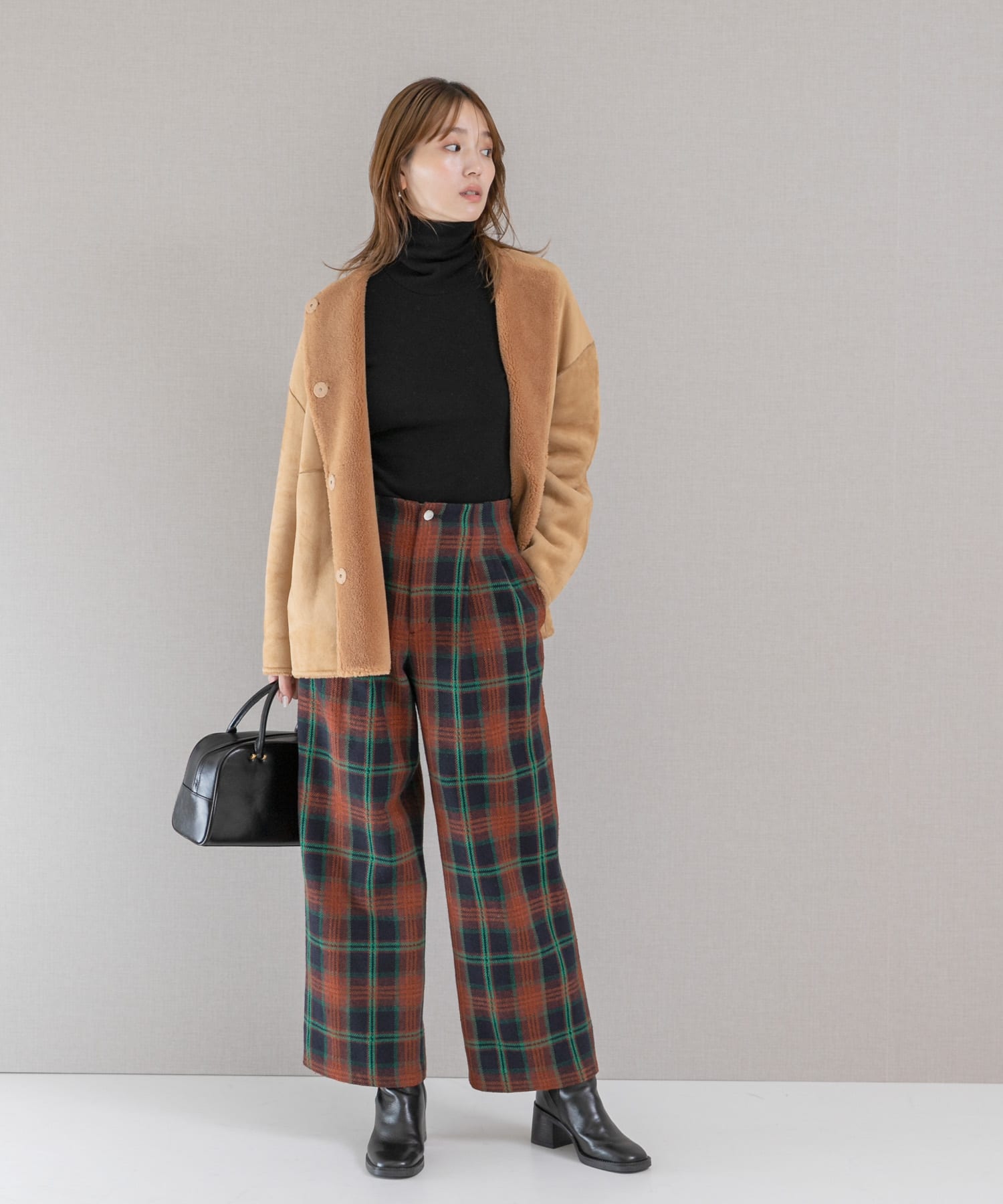 NAVY×BRN