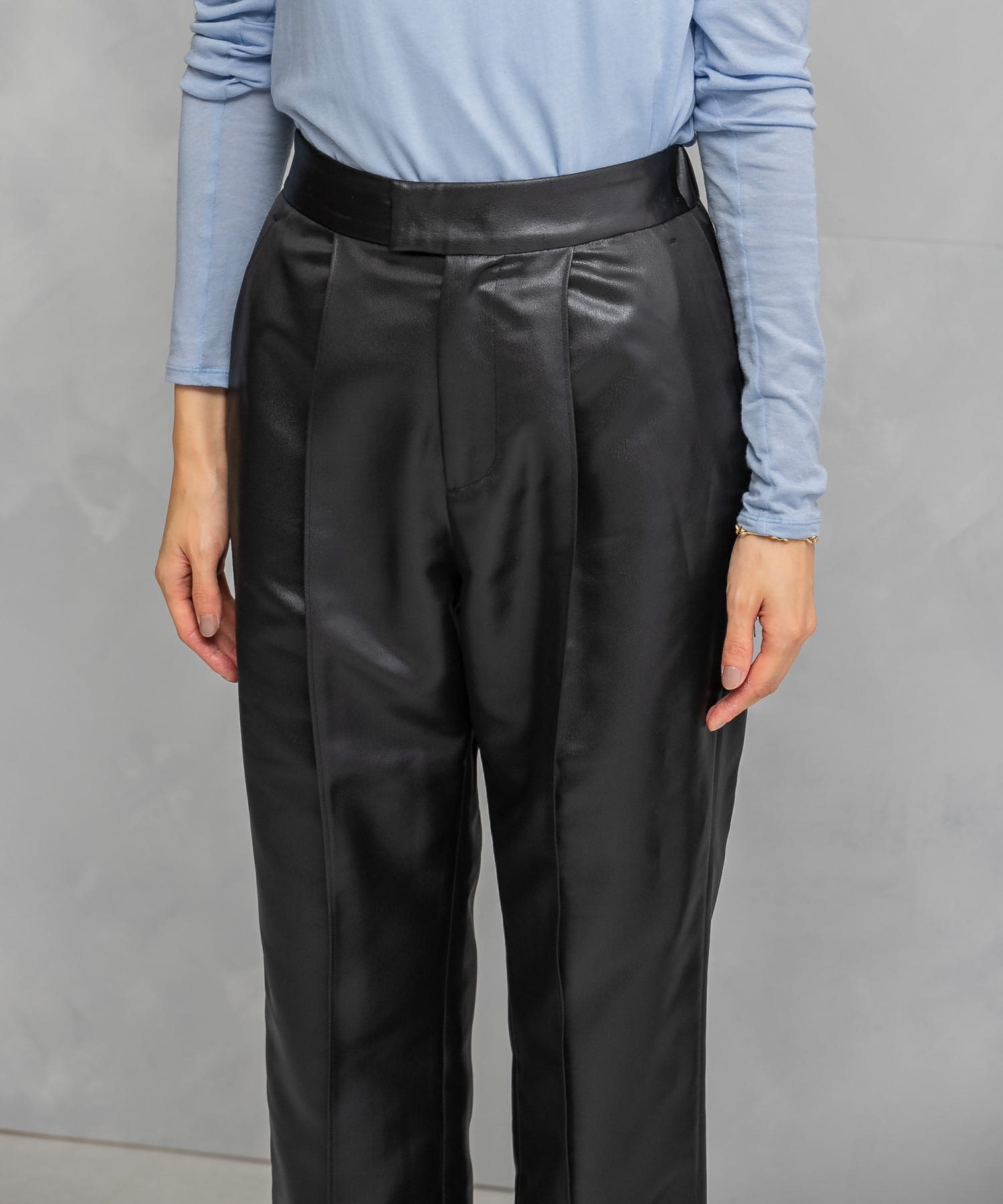 身長：167cm サイズ：38