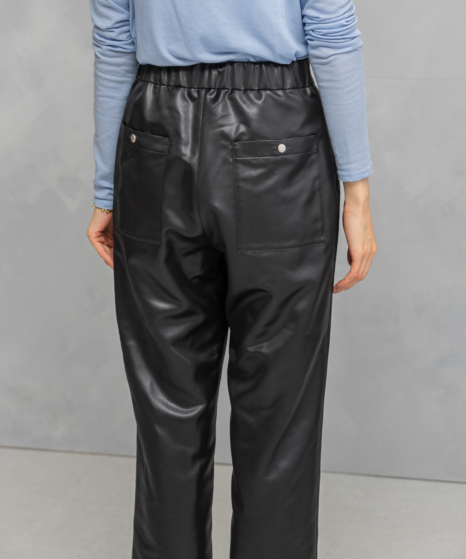 身長：167cm サイズ：38