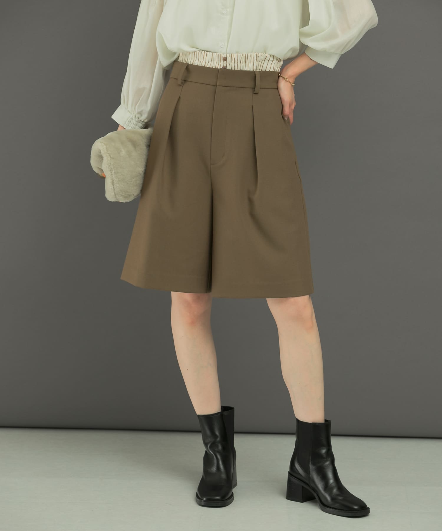 身長：165cm サイズ：38