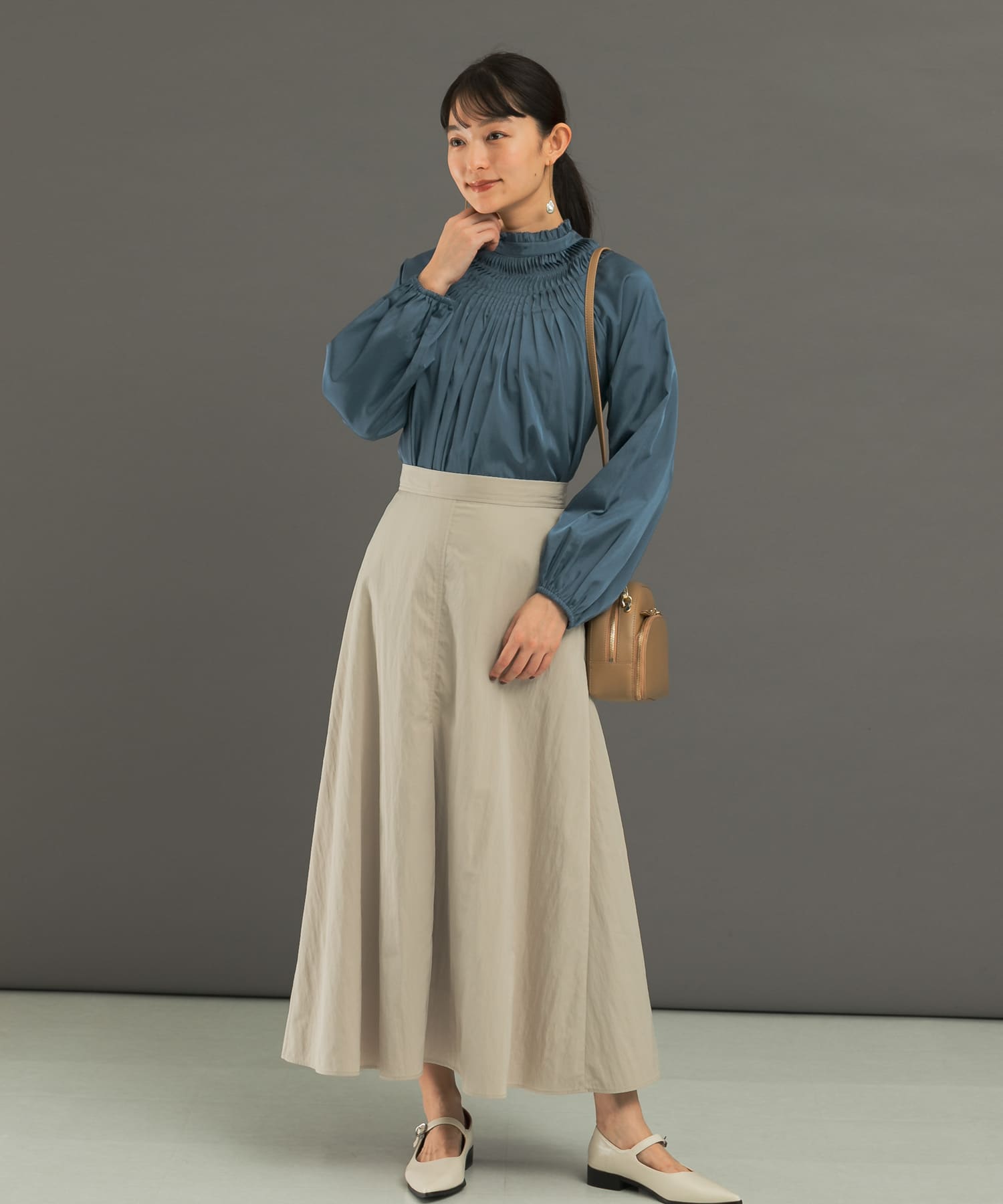 タフタロングフレアスカート(36 L/BEIGE): スカート｜URBAN RESEARCH