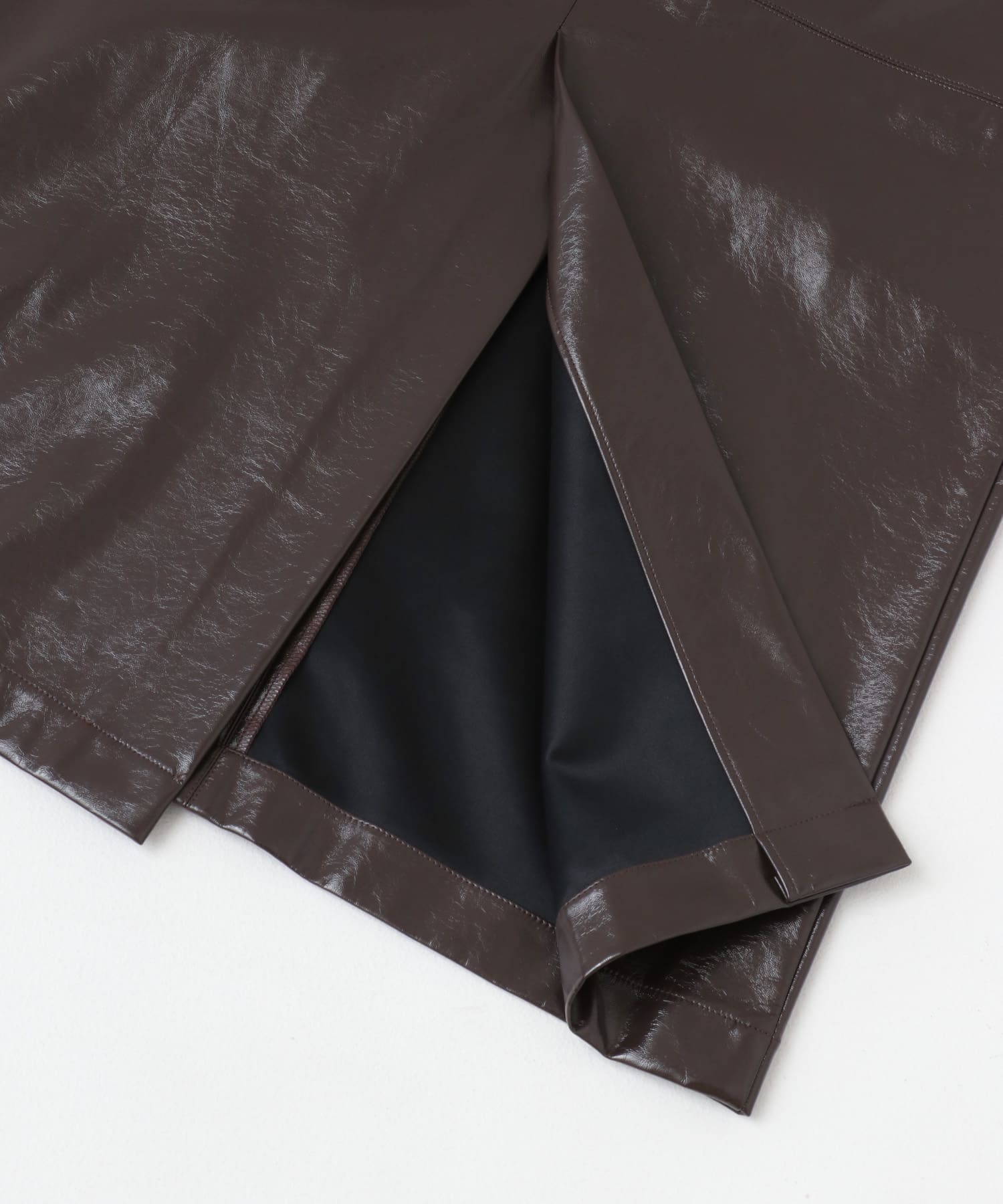 DARK BROWN