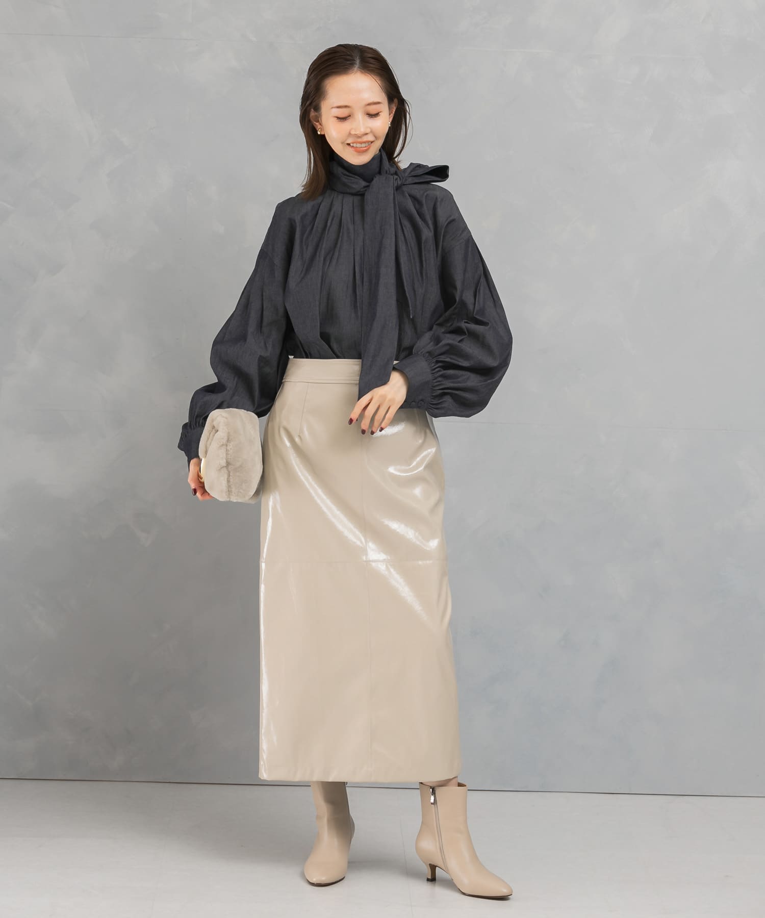 L.BEIGE