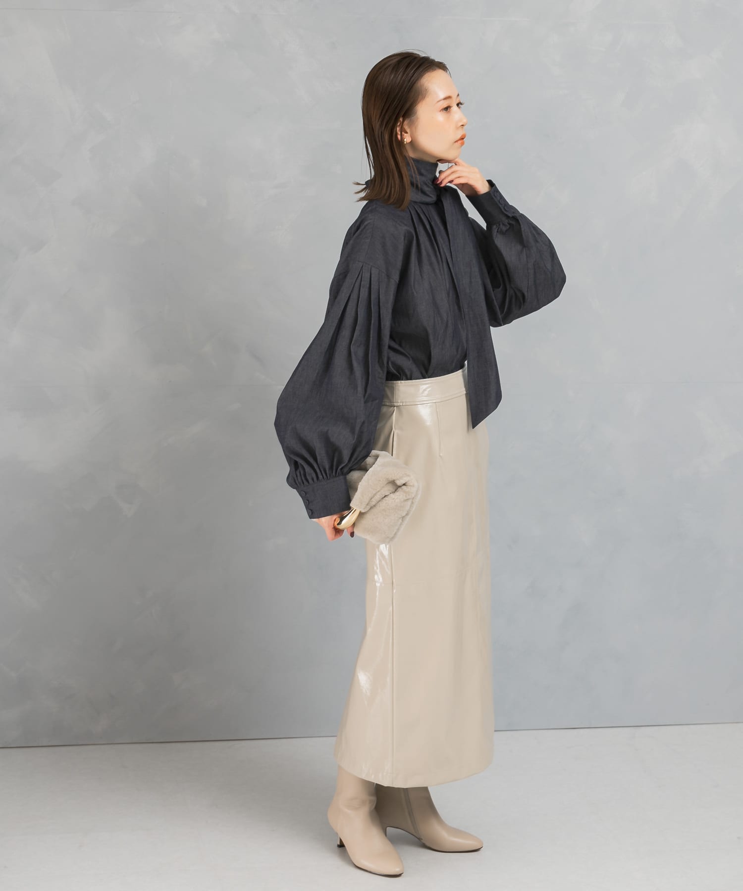 L.BEIGE