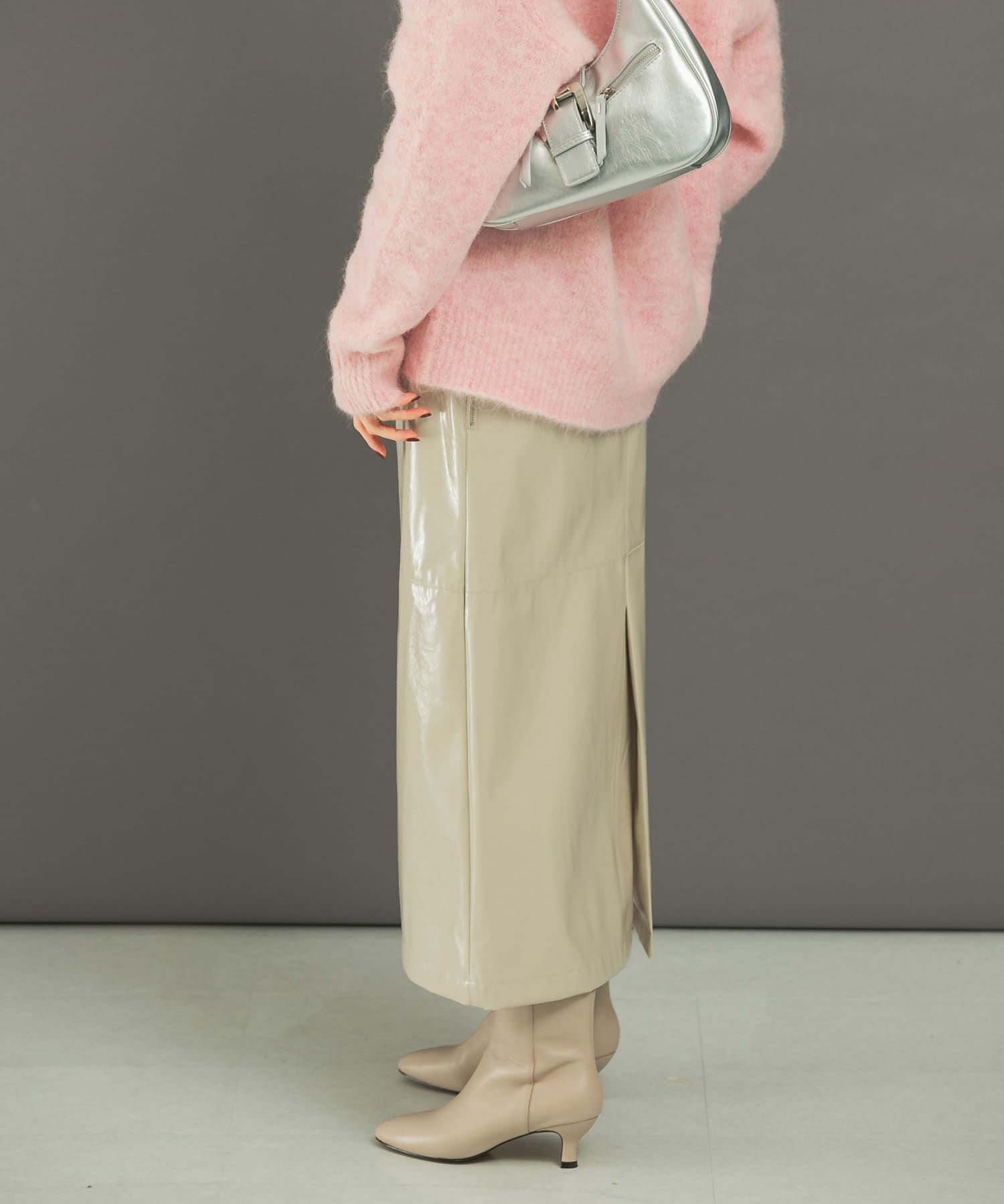 L.BEIGE