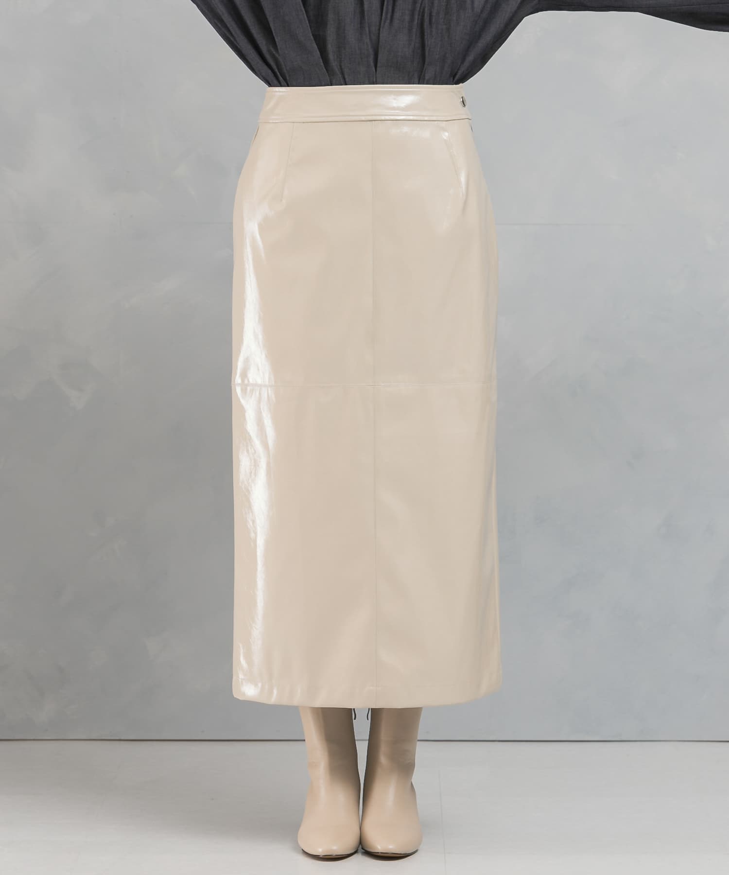 L.BEIGE
