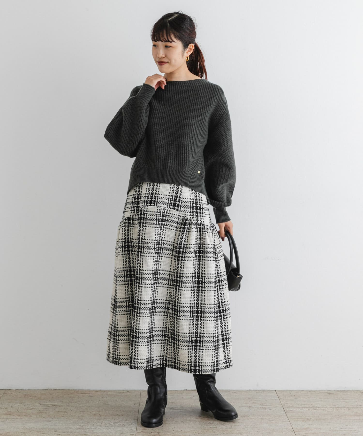 身長：163cm サイズ：38