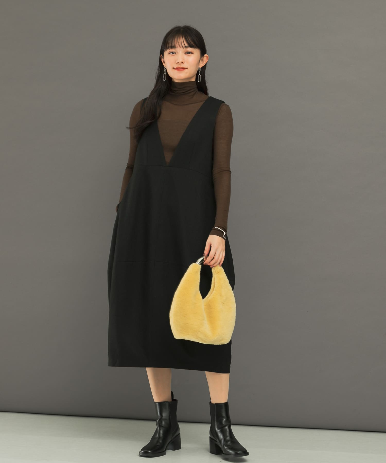 身長：165cm サイズ：38