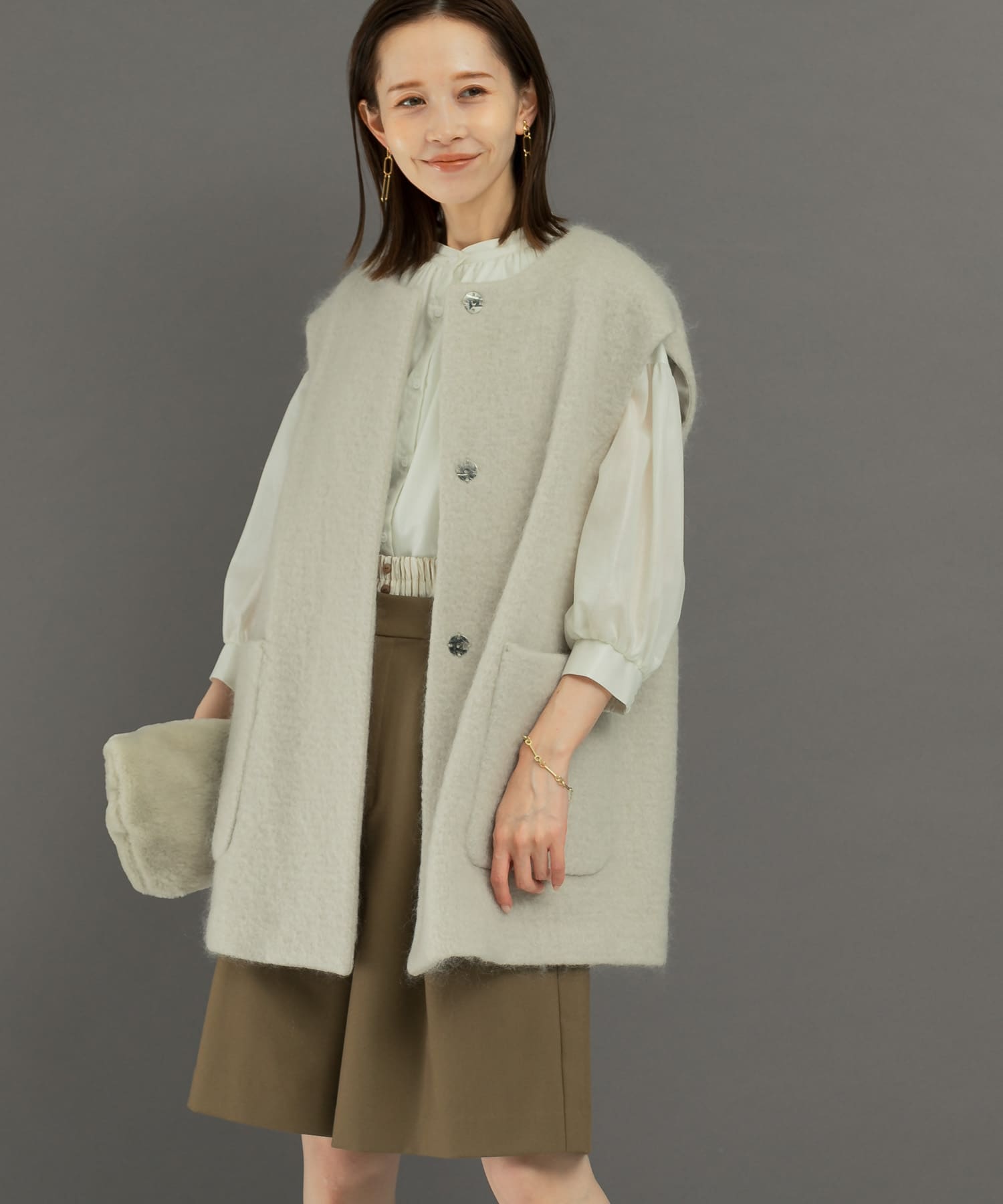 L.BEIGE