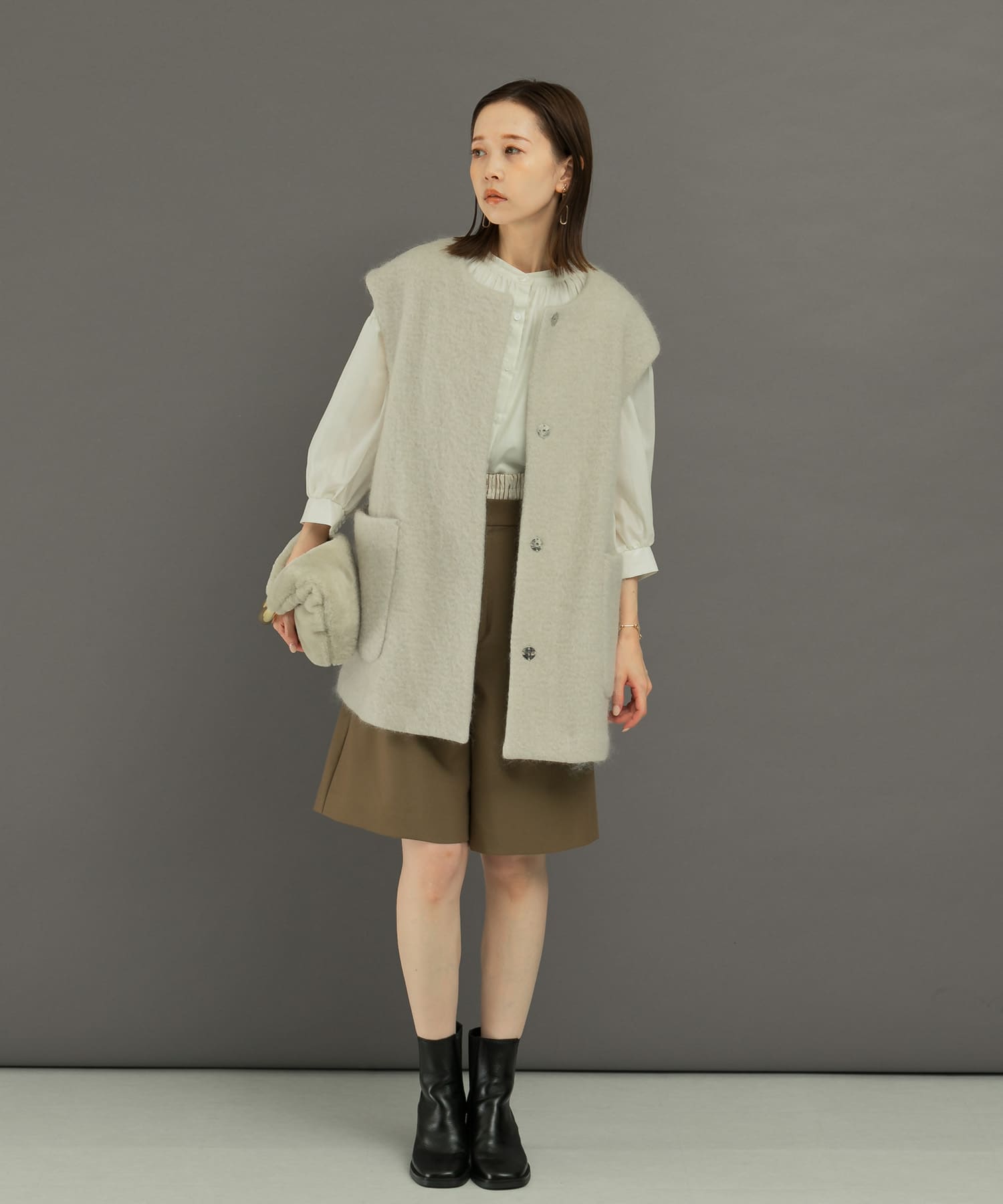 L.BEIGE