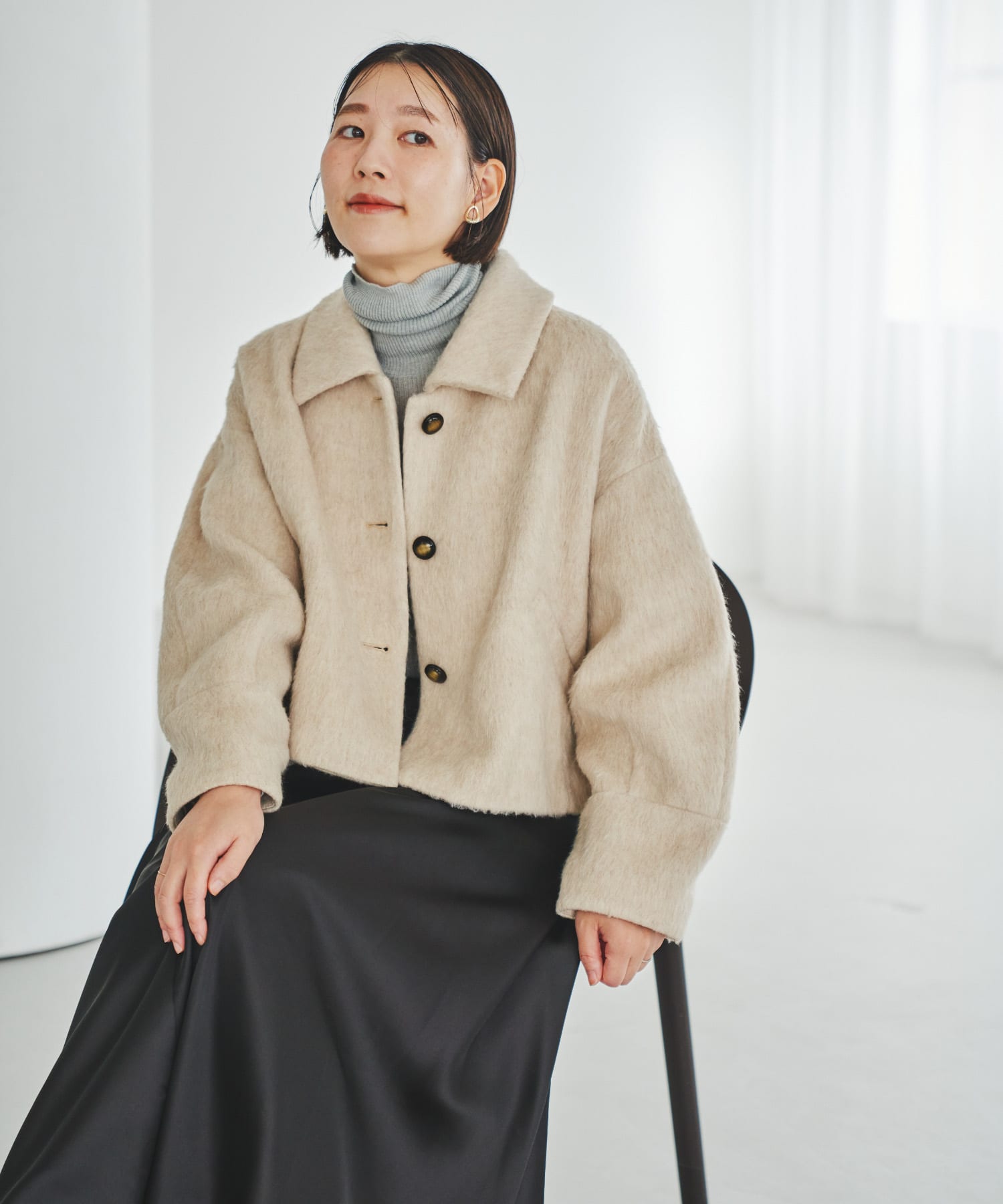 L/BEIGE