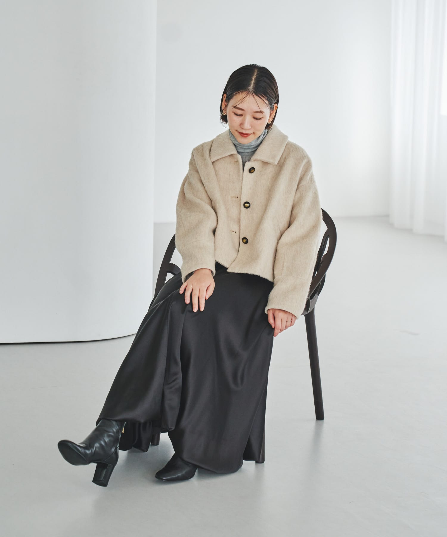 L/BEIGE