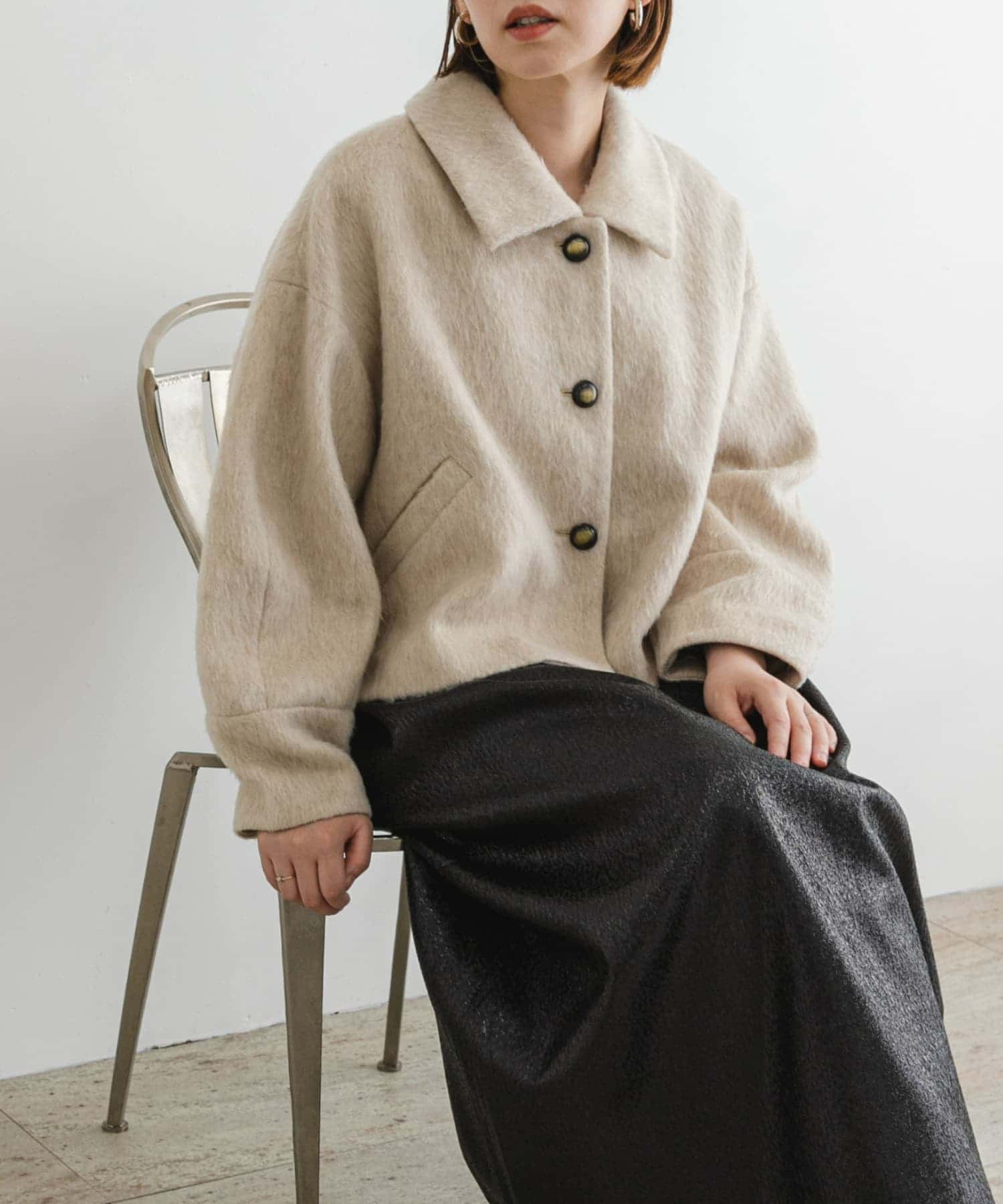 L/BEIGE