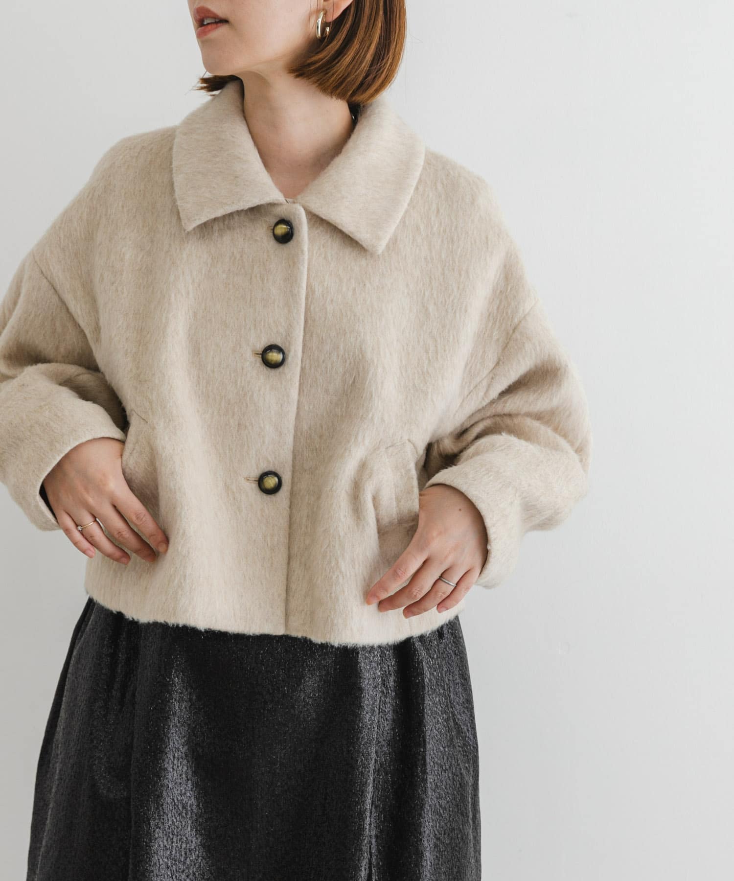 L/BEIGE