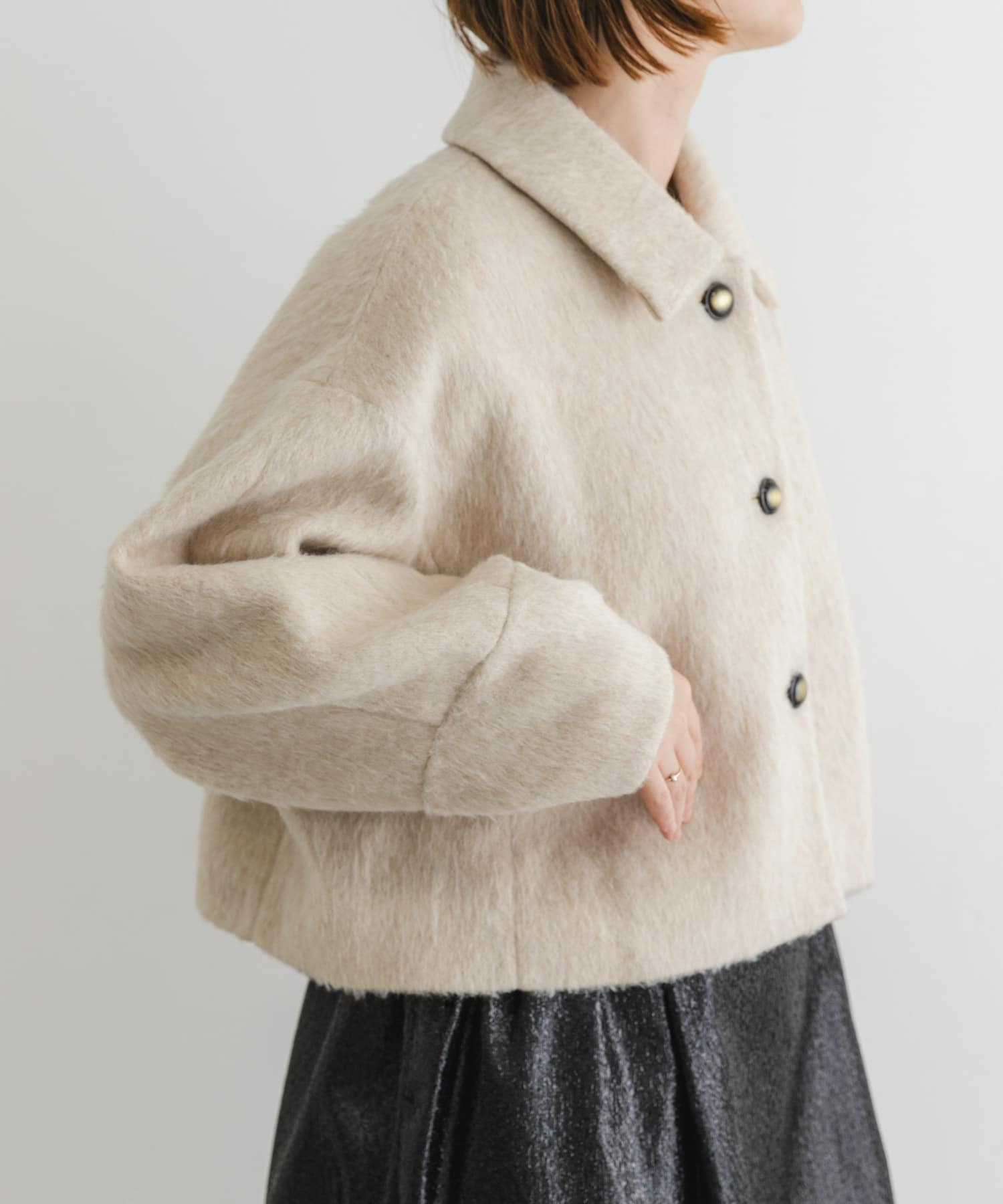 L/BEIGE