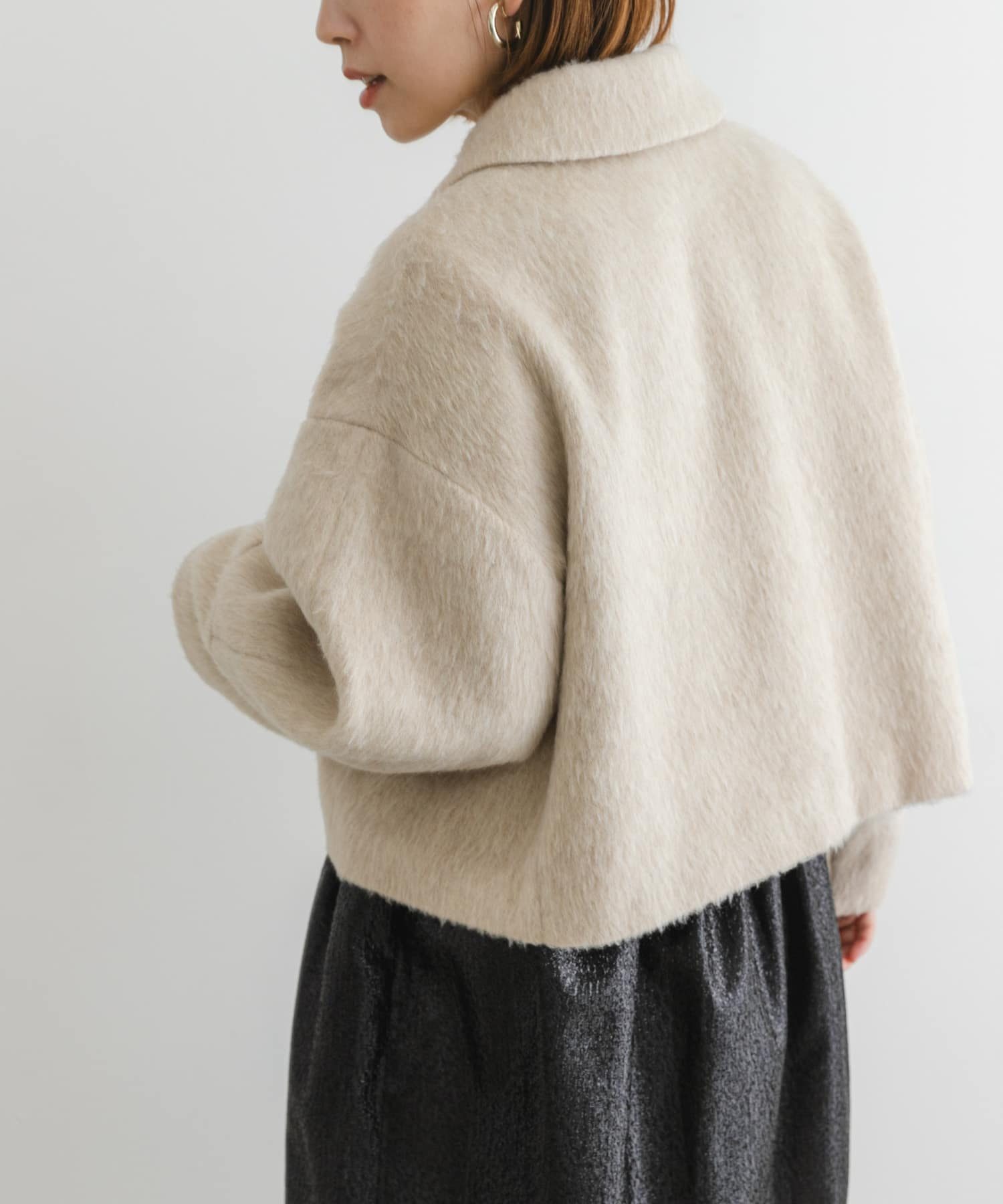 L/BEIGE