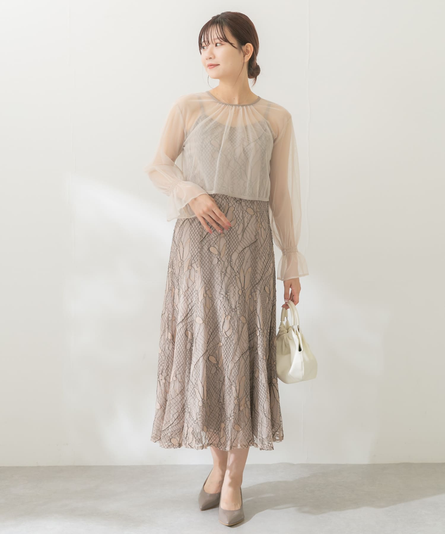 beige