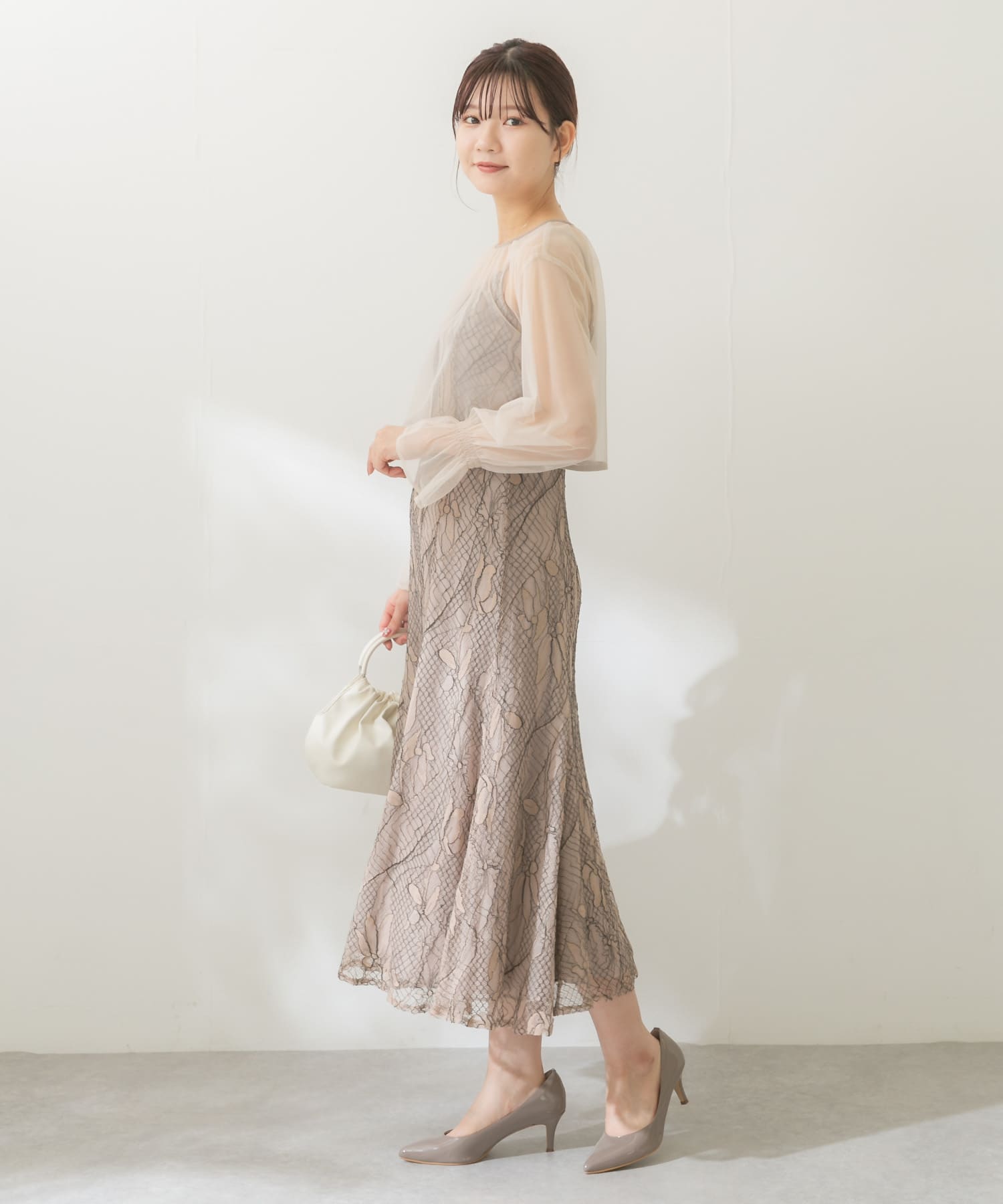 beige