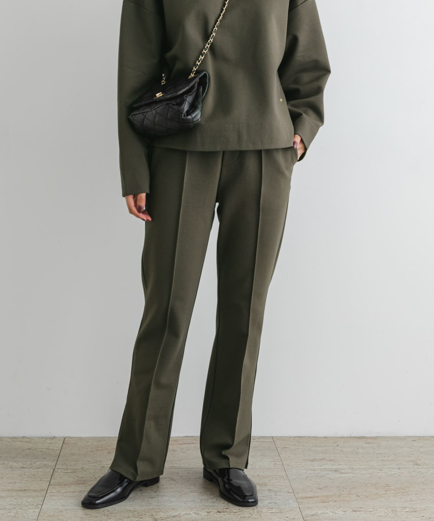 身長：163cm サイズ：38