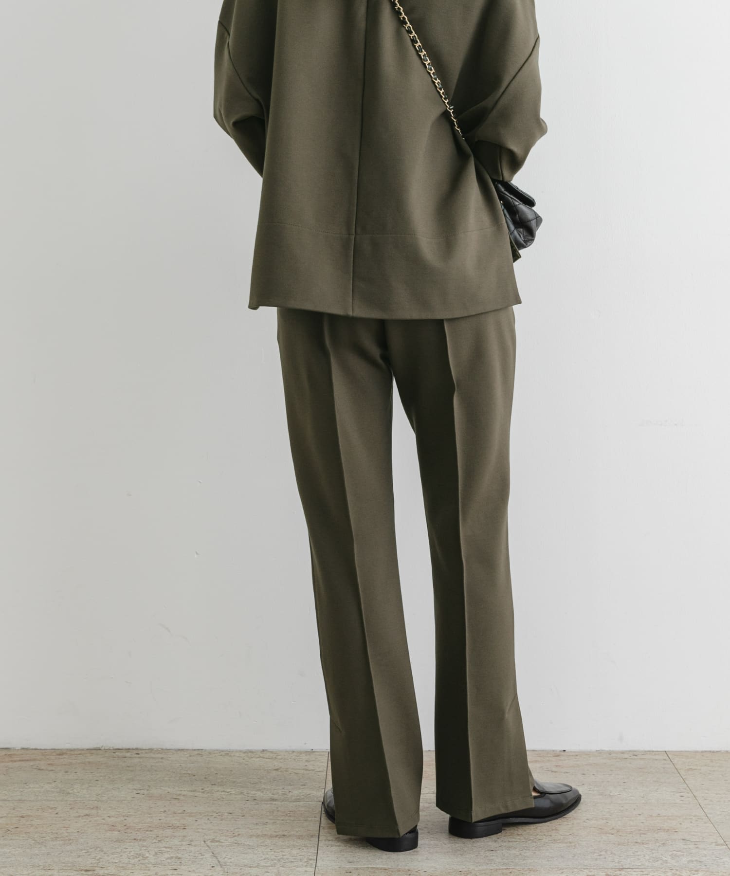 身長：163cm サイズ：38