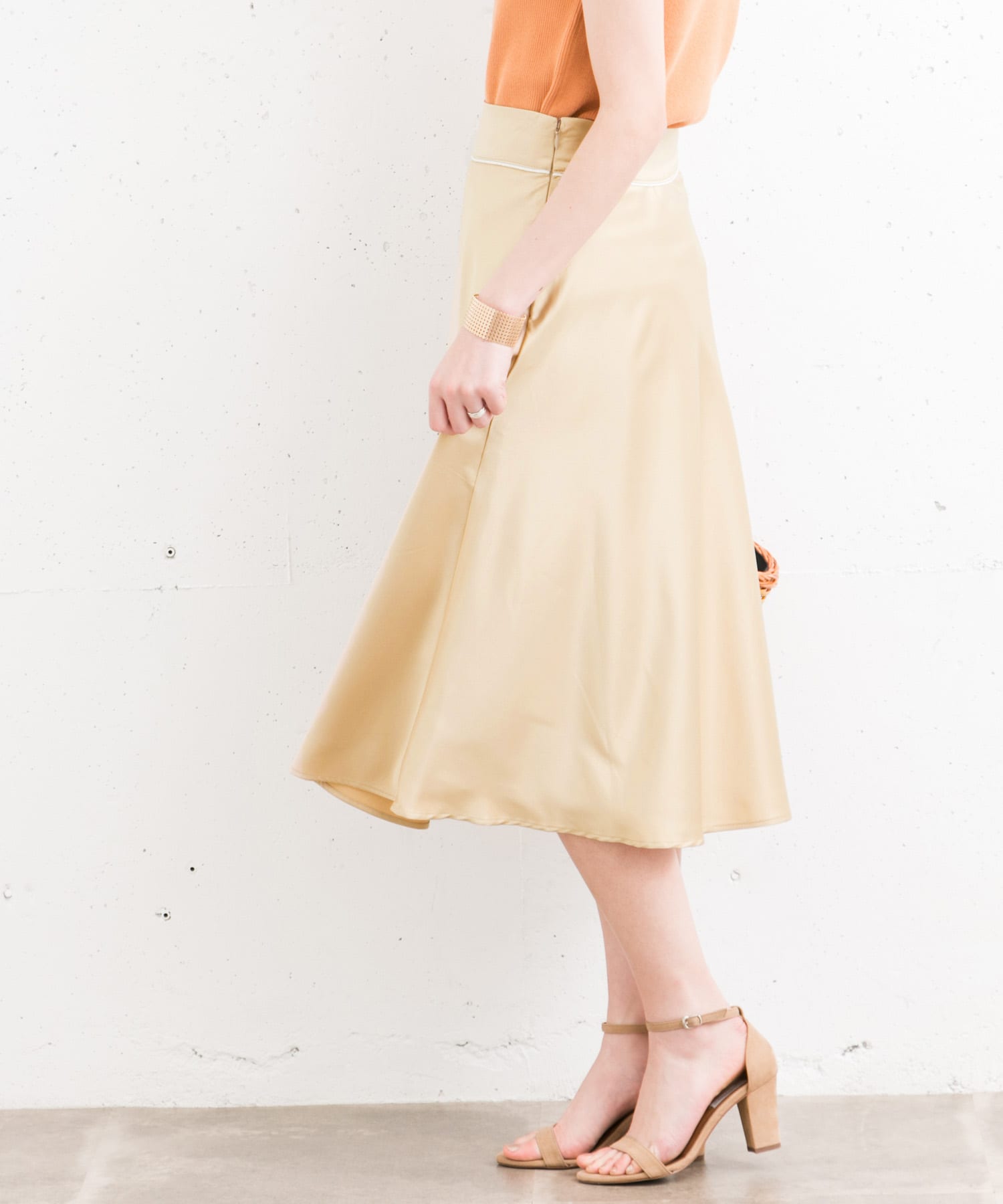 F by ROSSO　サテンフレアースカート∴ BEIGE 36