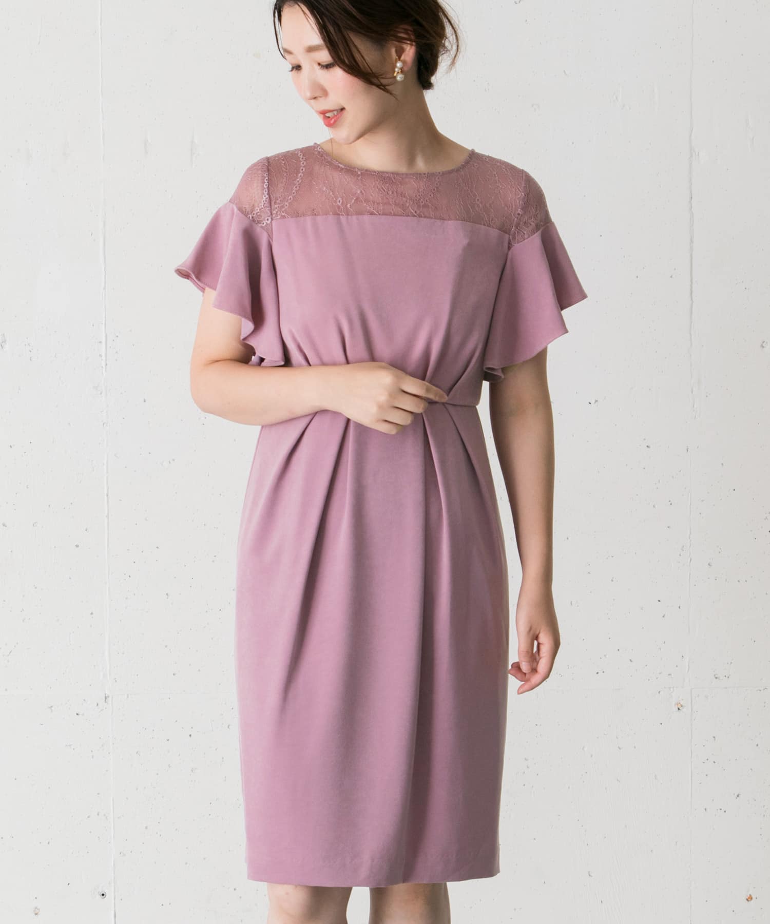 デコルテレースフリルドレス∴ SMOKYMAUVE FREE