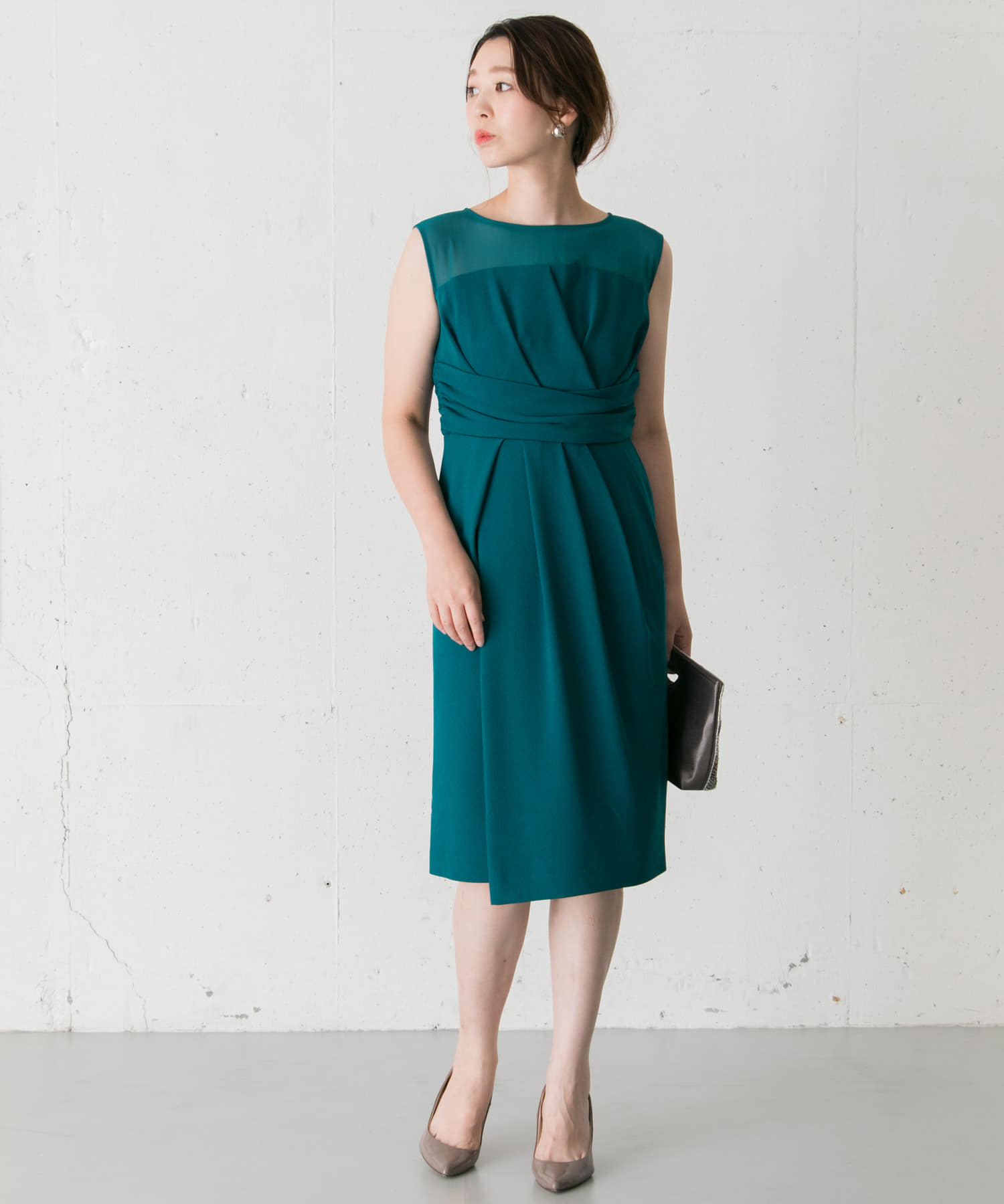 GREEN