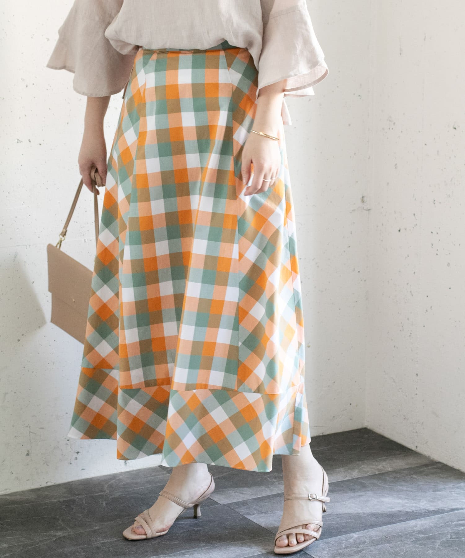 ORANGE