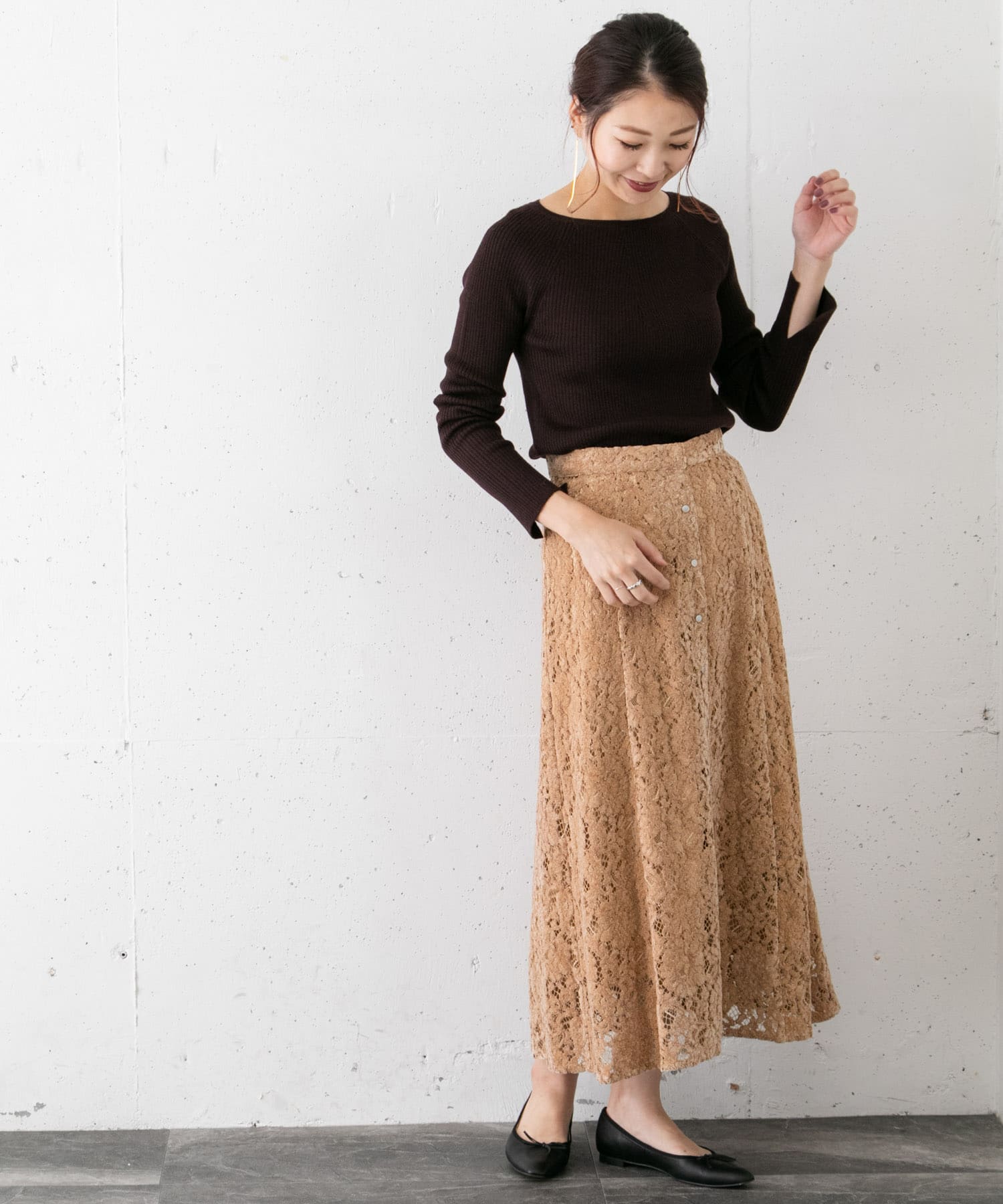 フラワーレースモールスカート∴ BEIGE 36