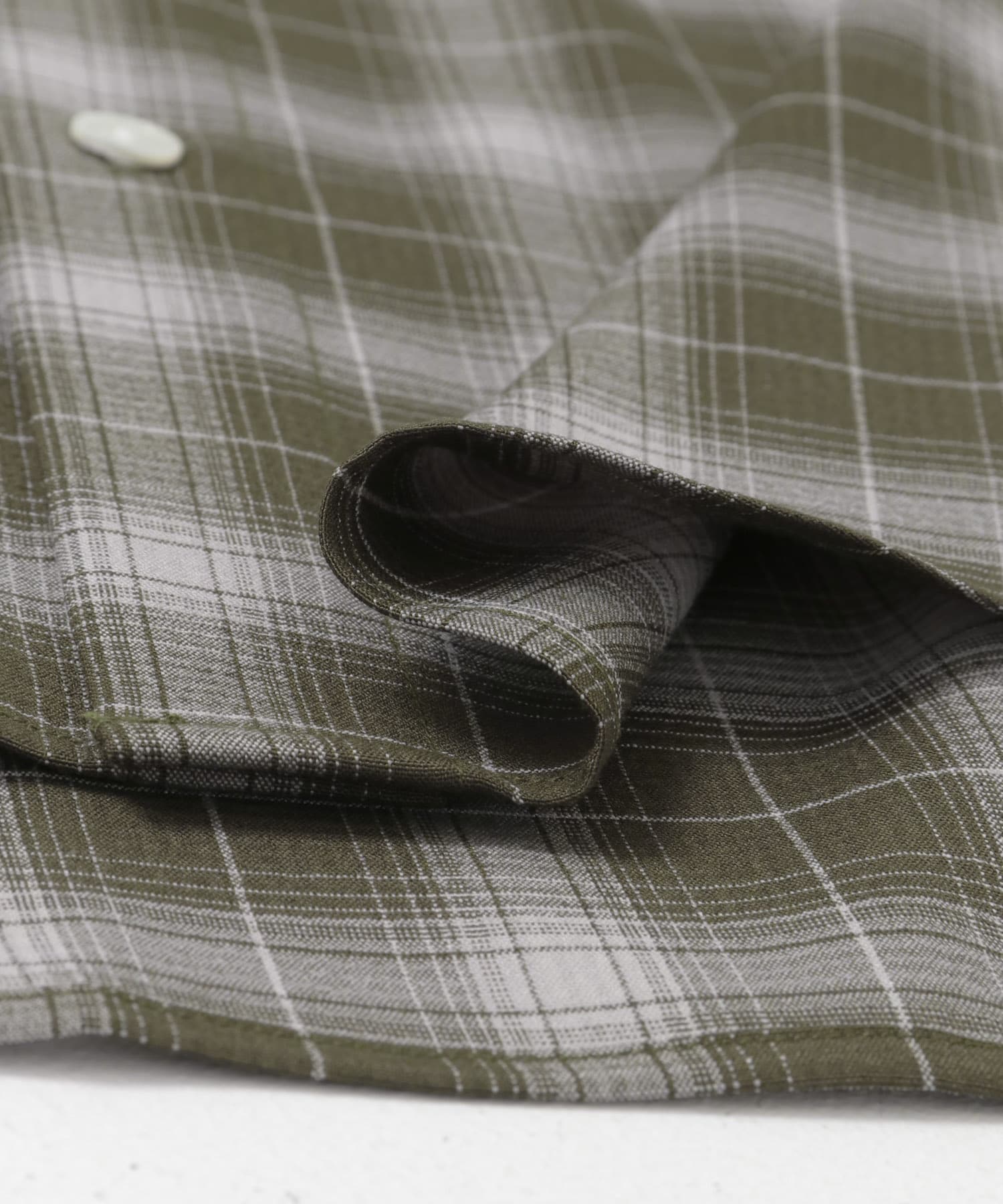 『WEB限定』オンブレチェックリラックスシャツ KHAKI M