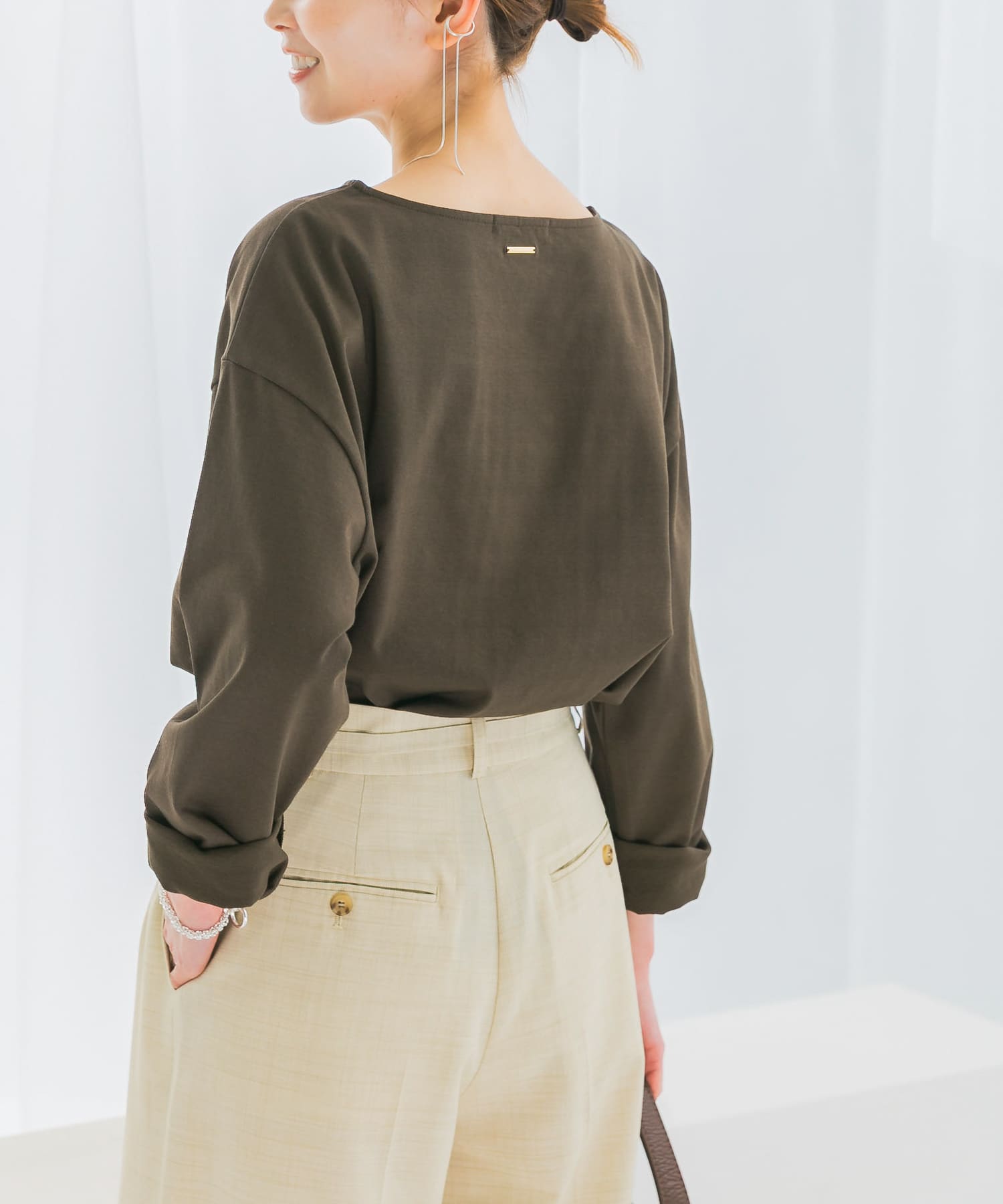 KHAKI