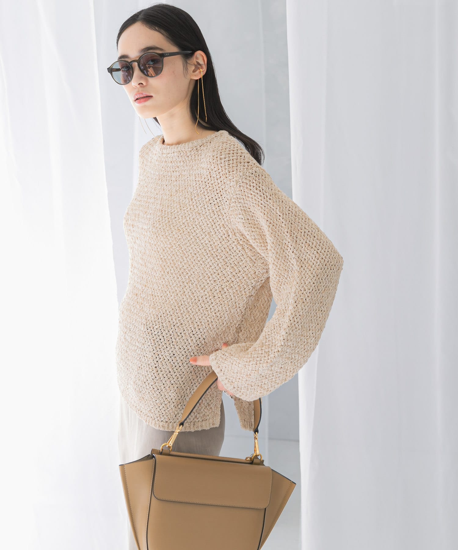 beige