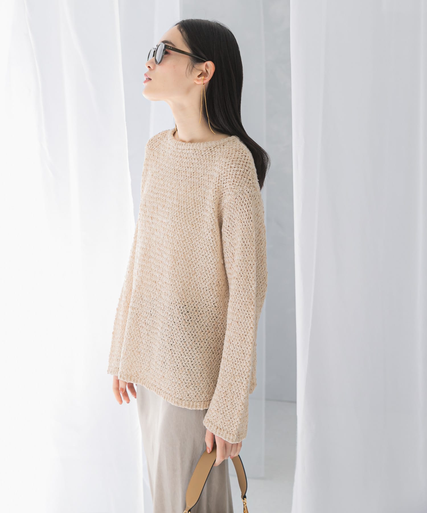 beige