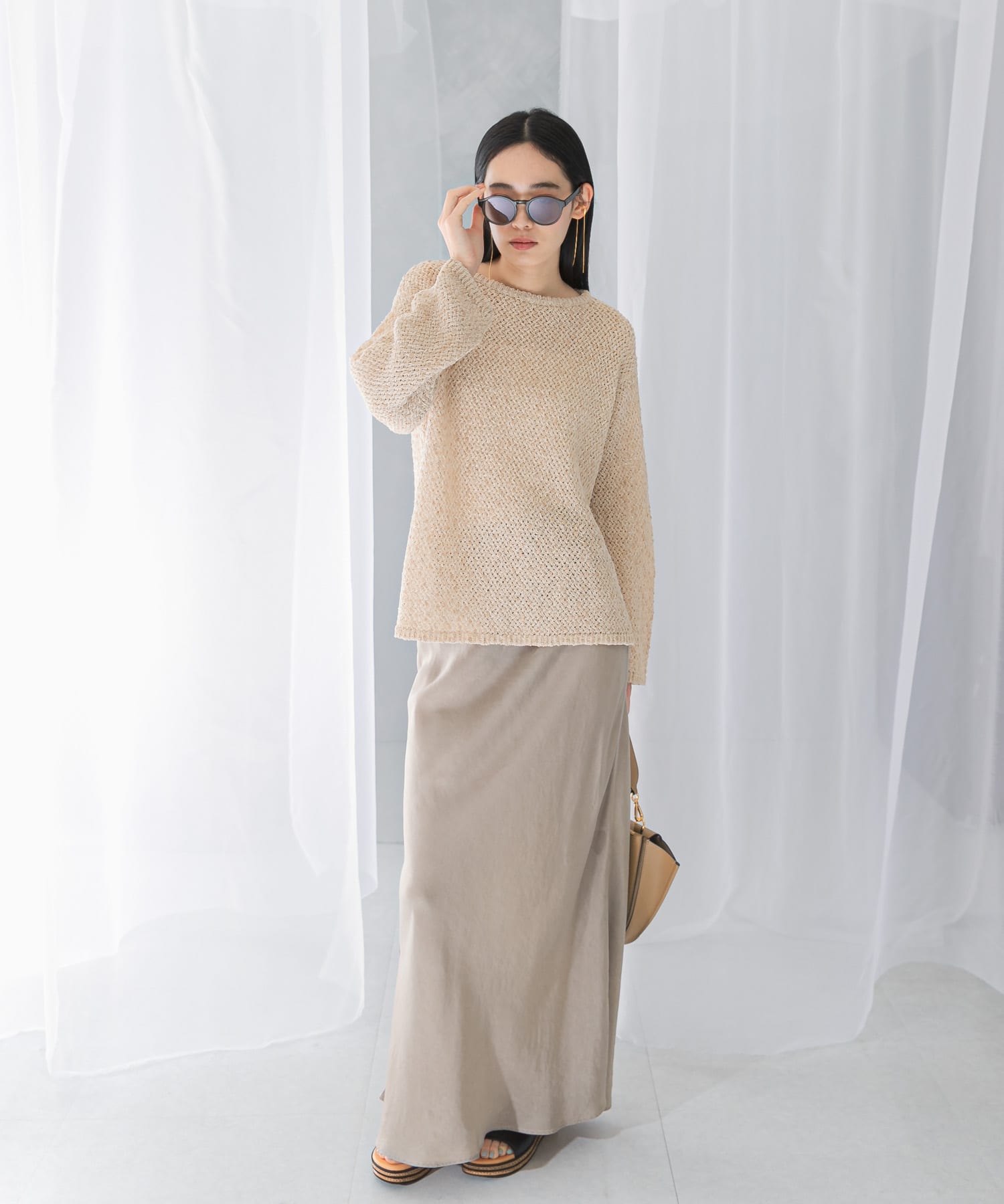 beige