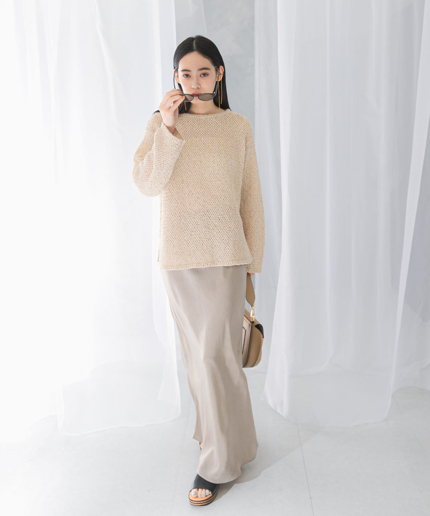beige