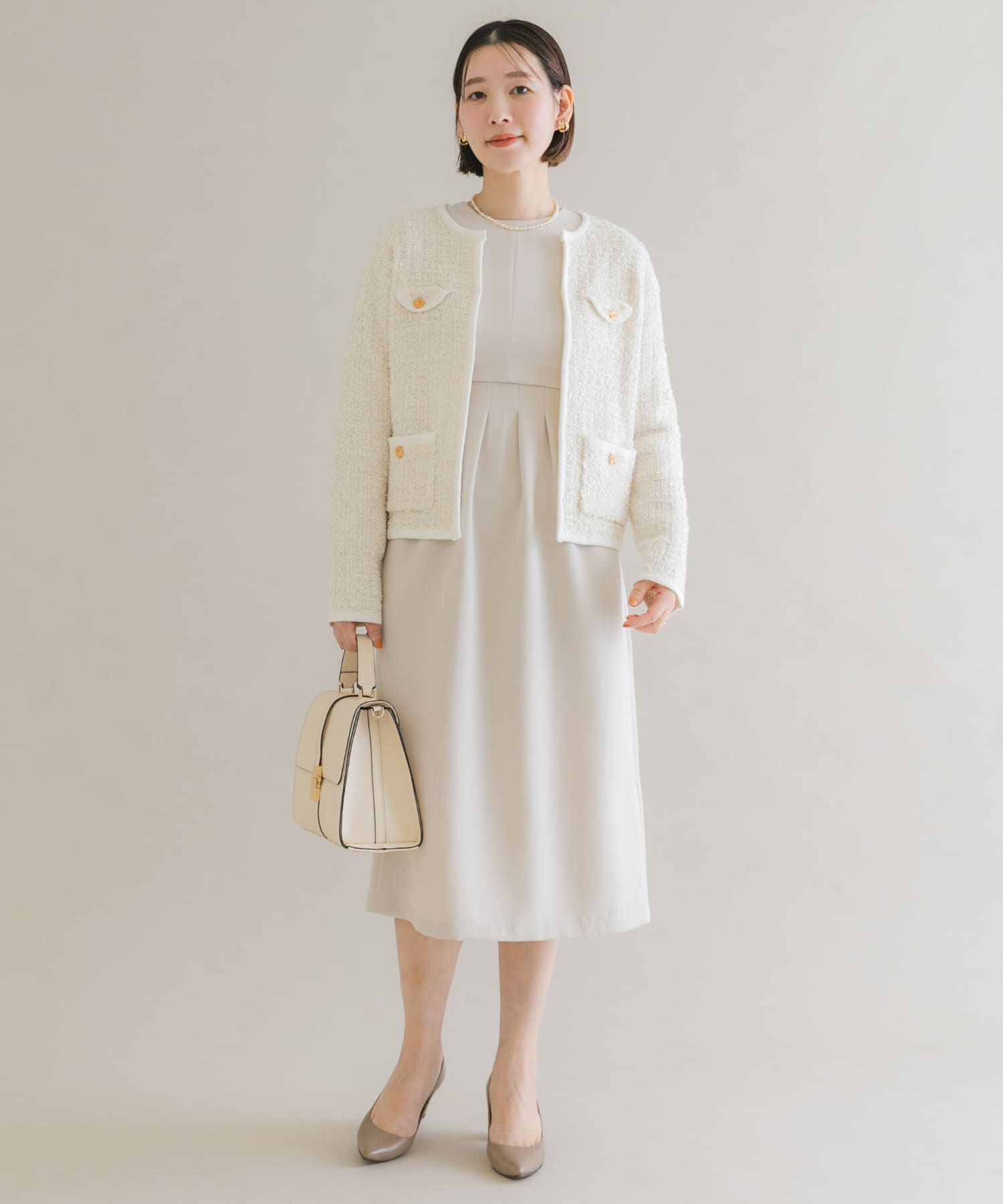 OFF WHITE