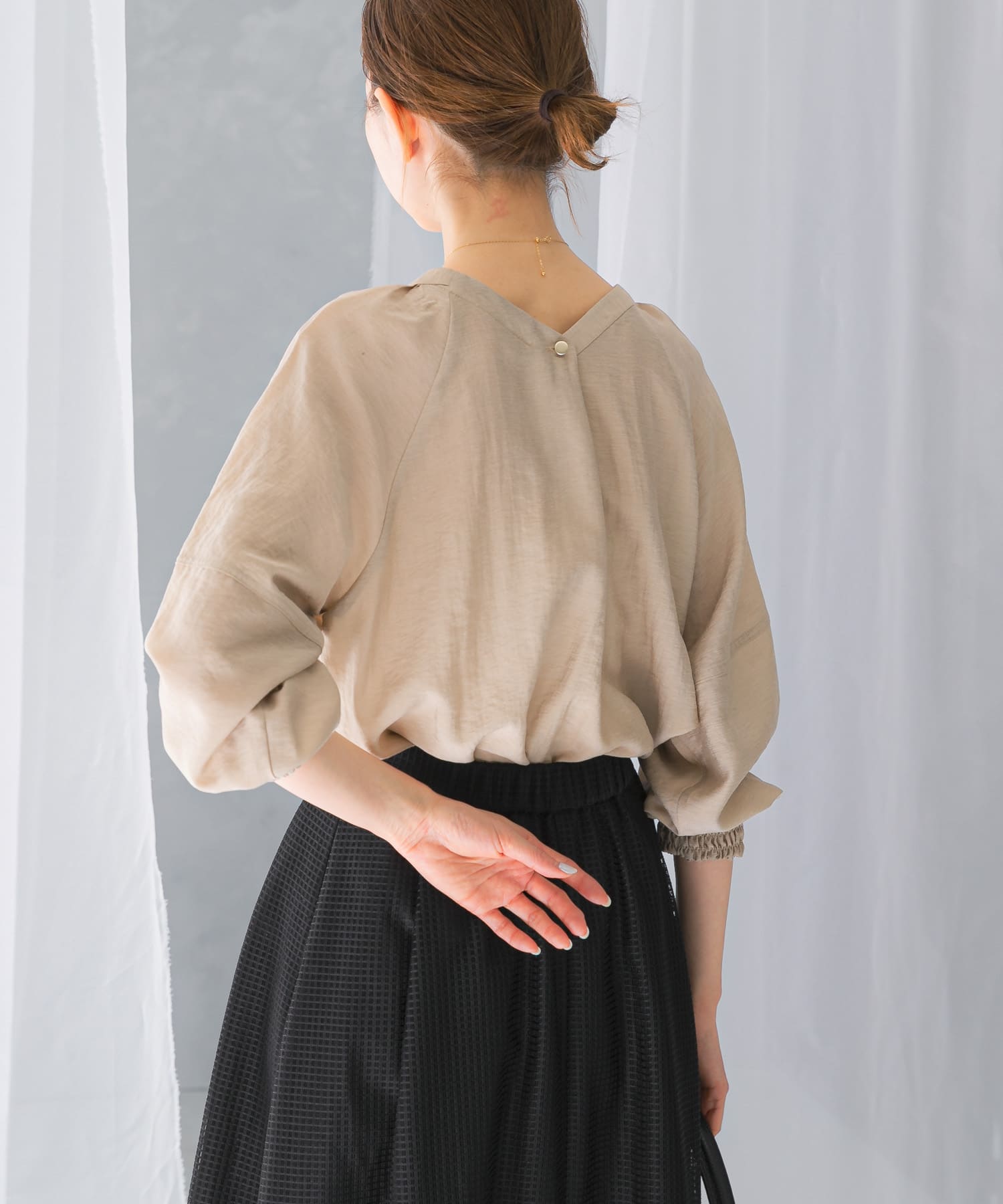 L/BEIGE