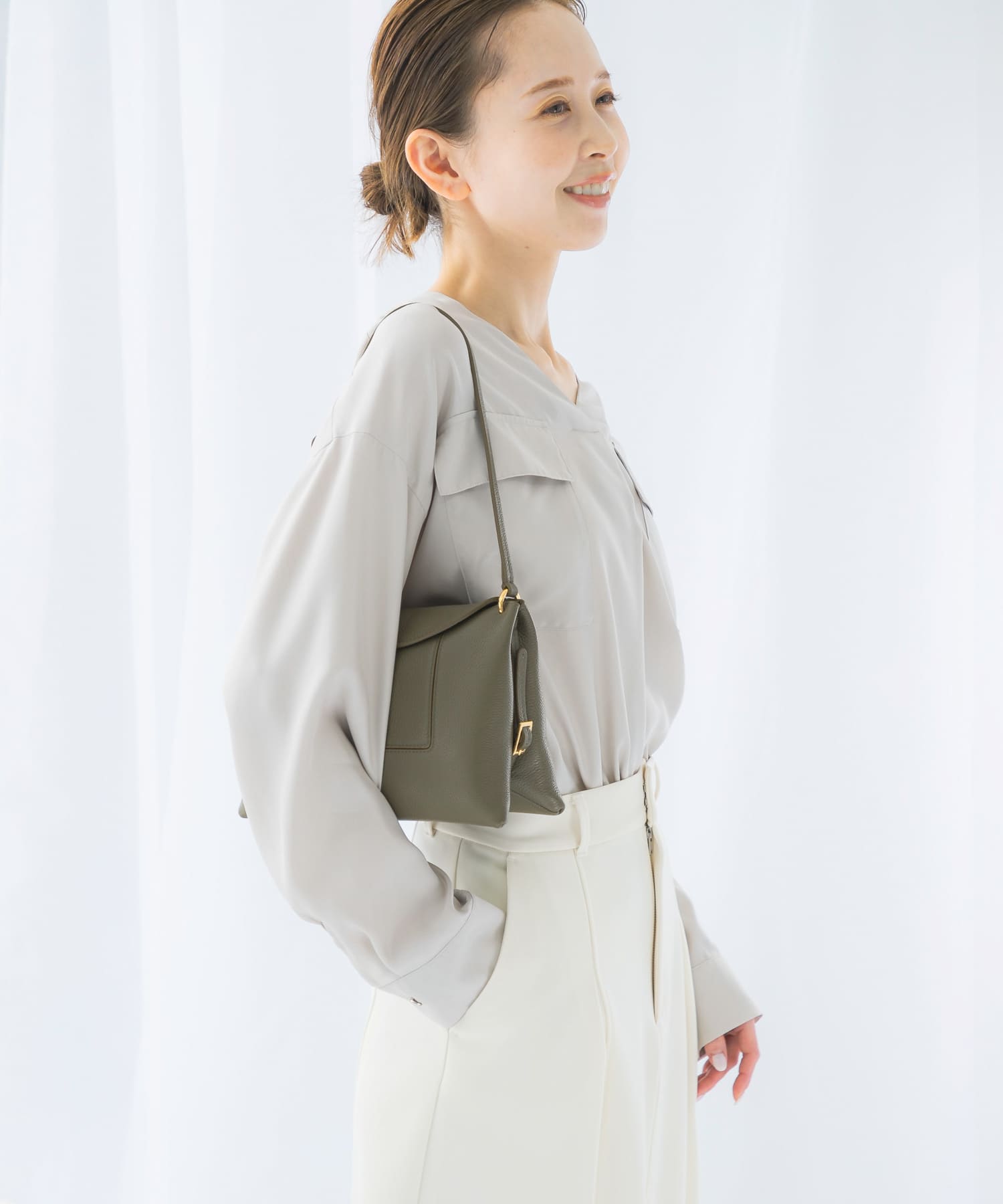 L.BEIGE