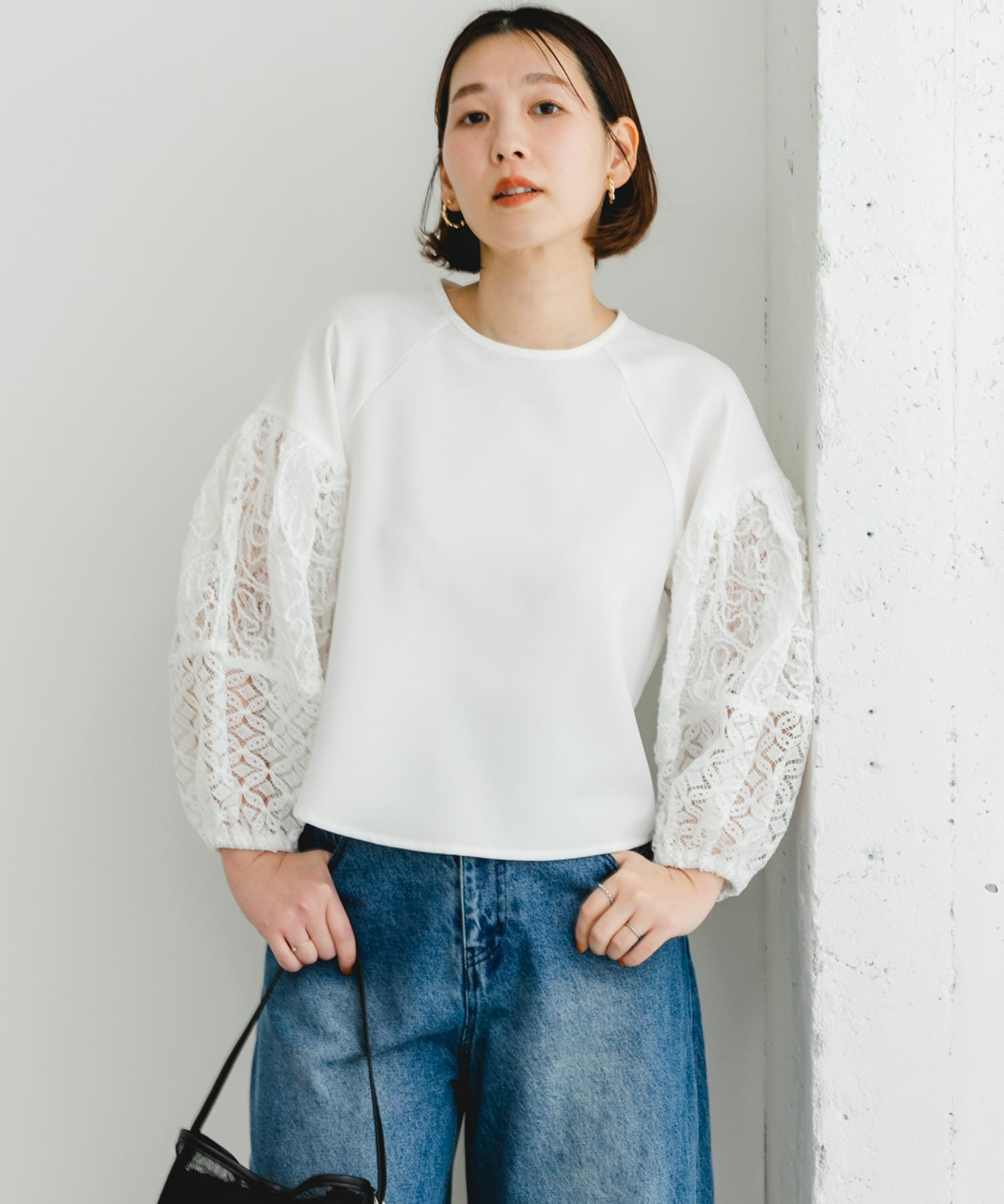 OFF WHITE