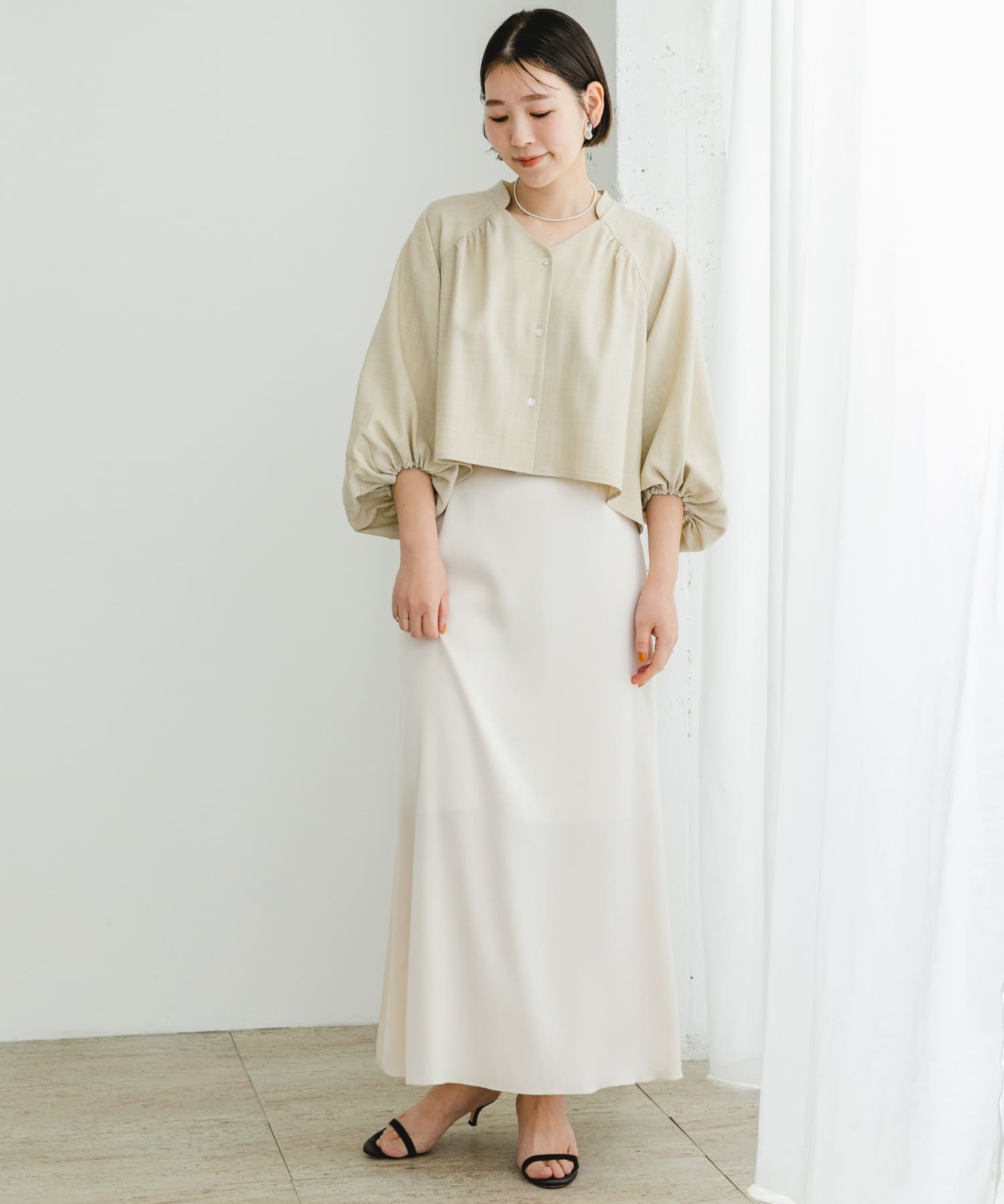 L/BEIGE