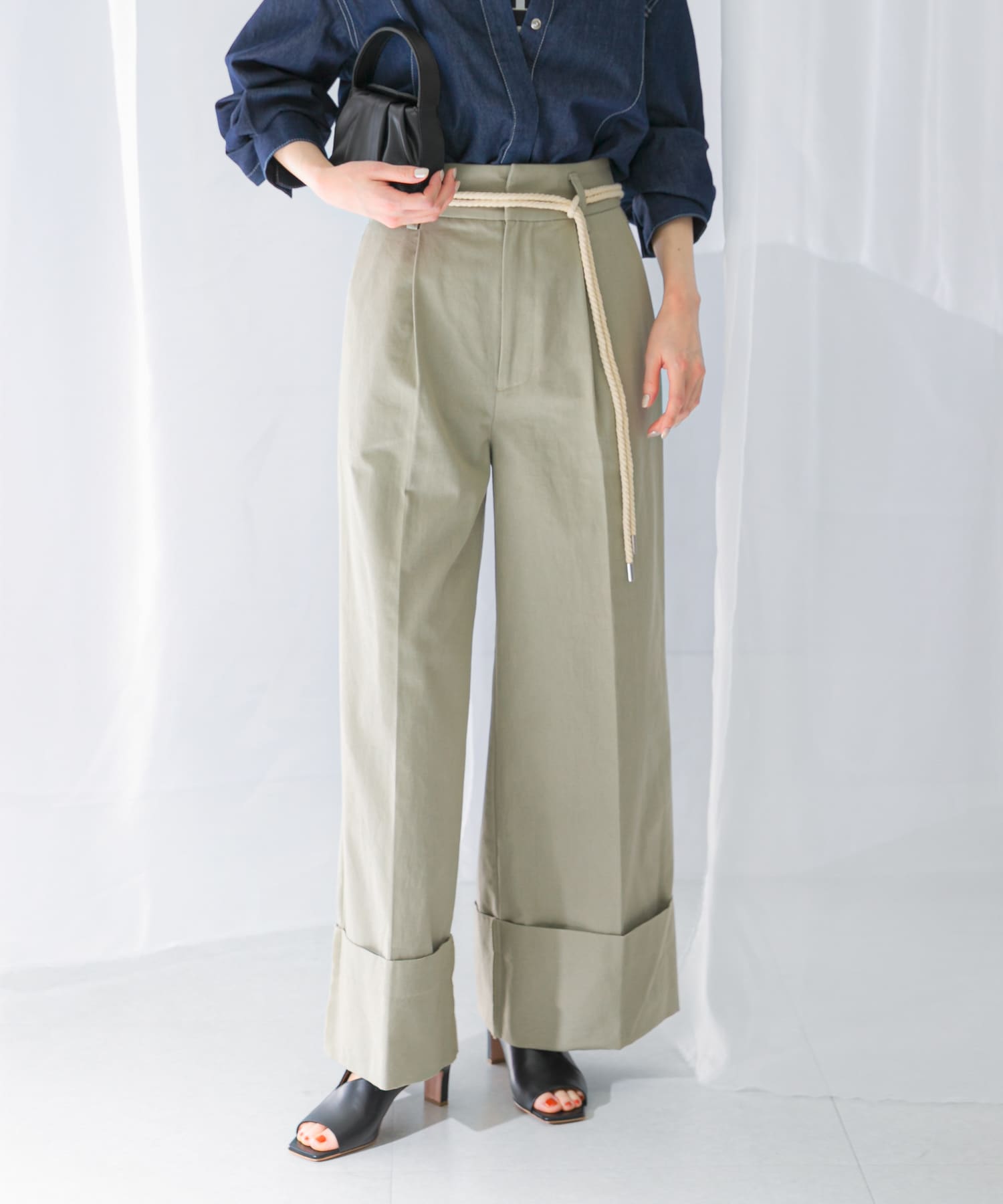 身長：165cm サイズ：38