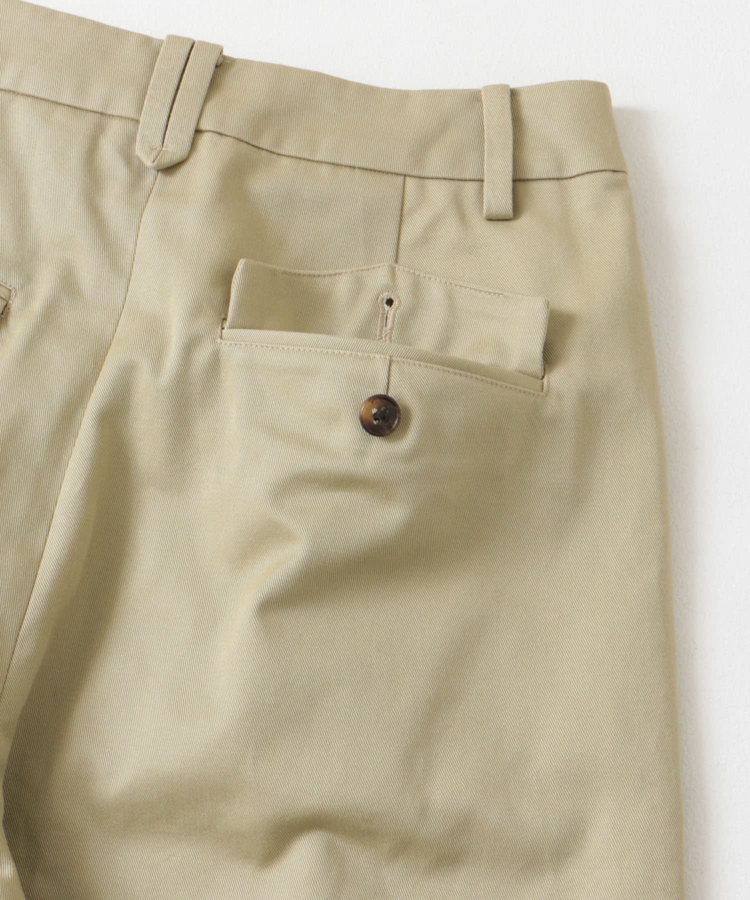 lightbeige