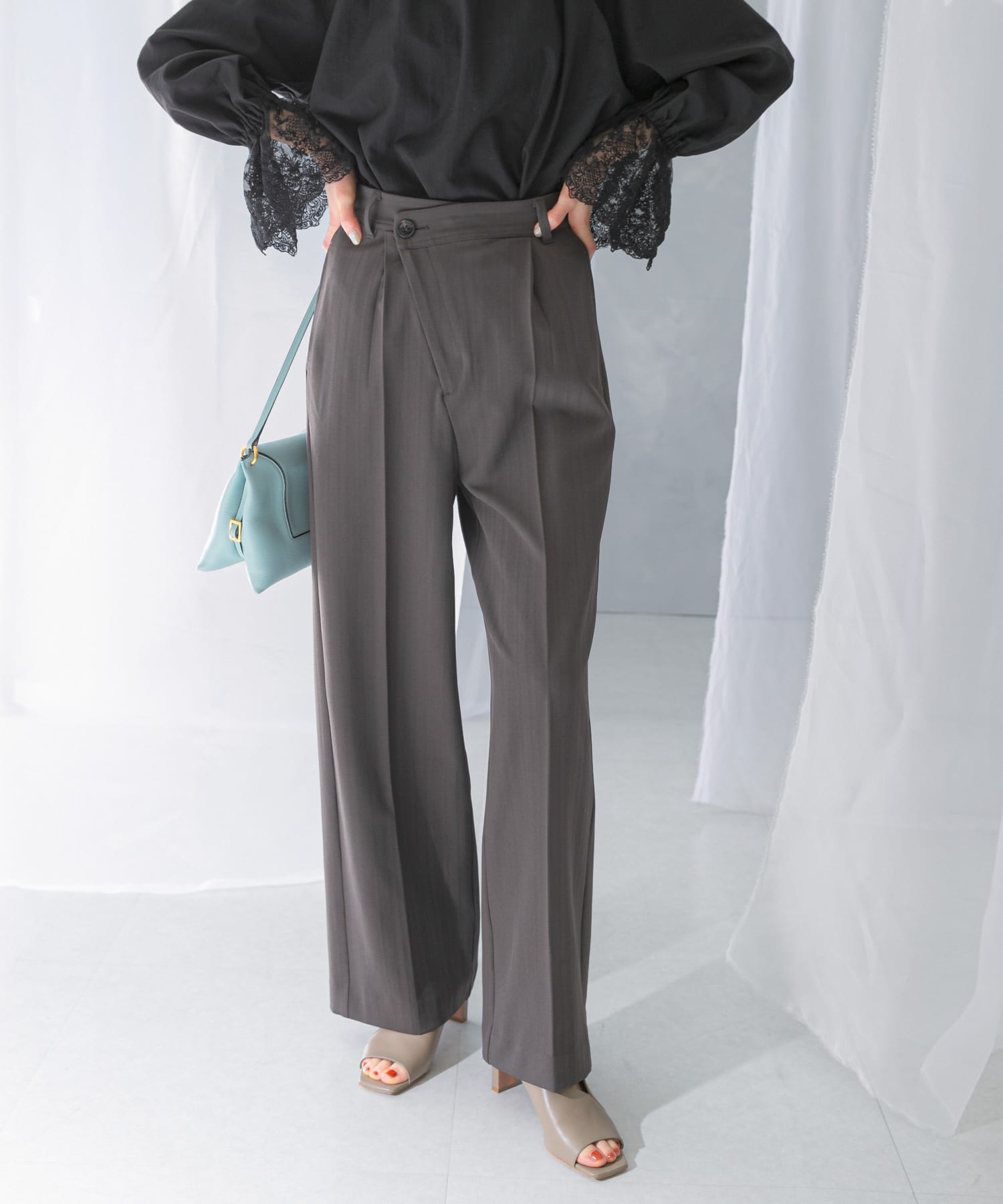 ヘリンボーンラップストレートパンツ