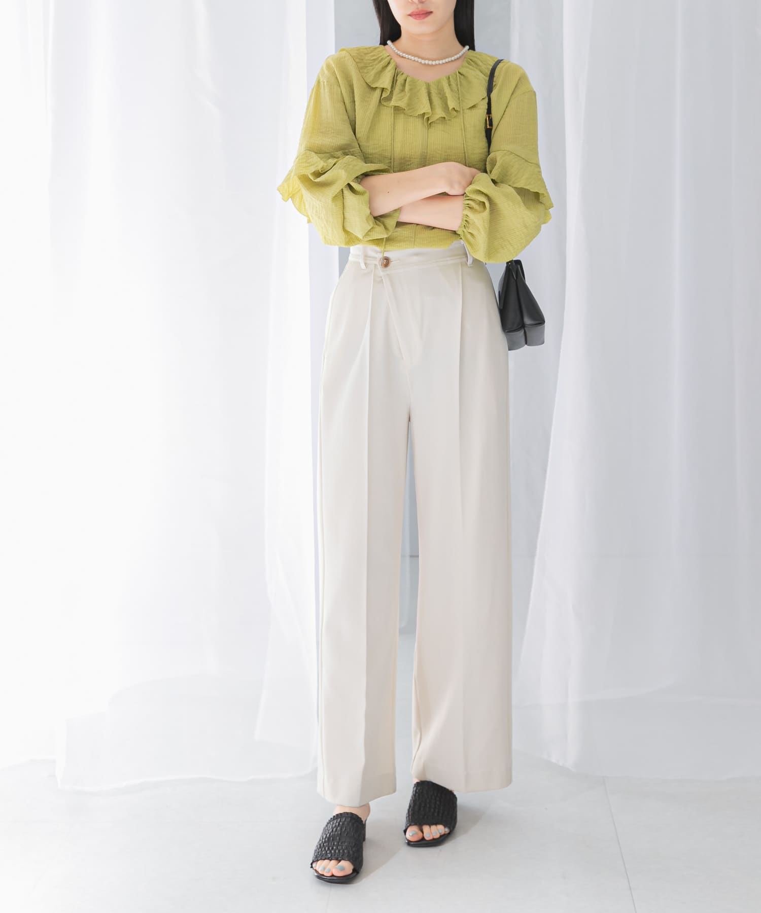 身長：168cm サイズ：38