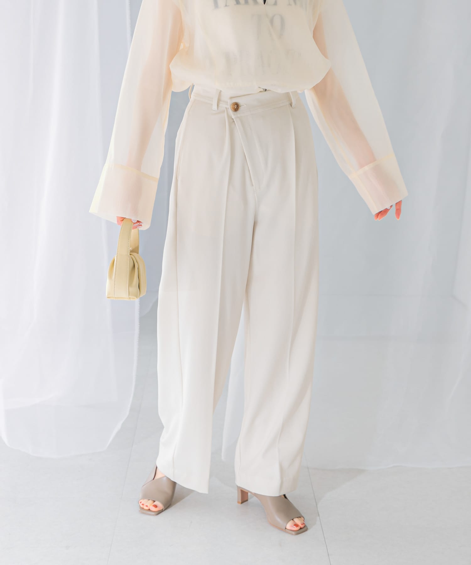 身長：165cm サイズ：38