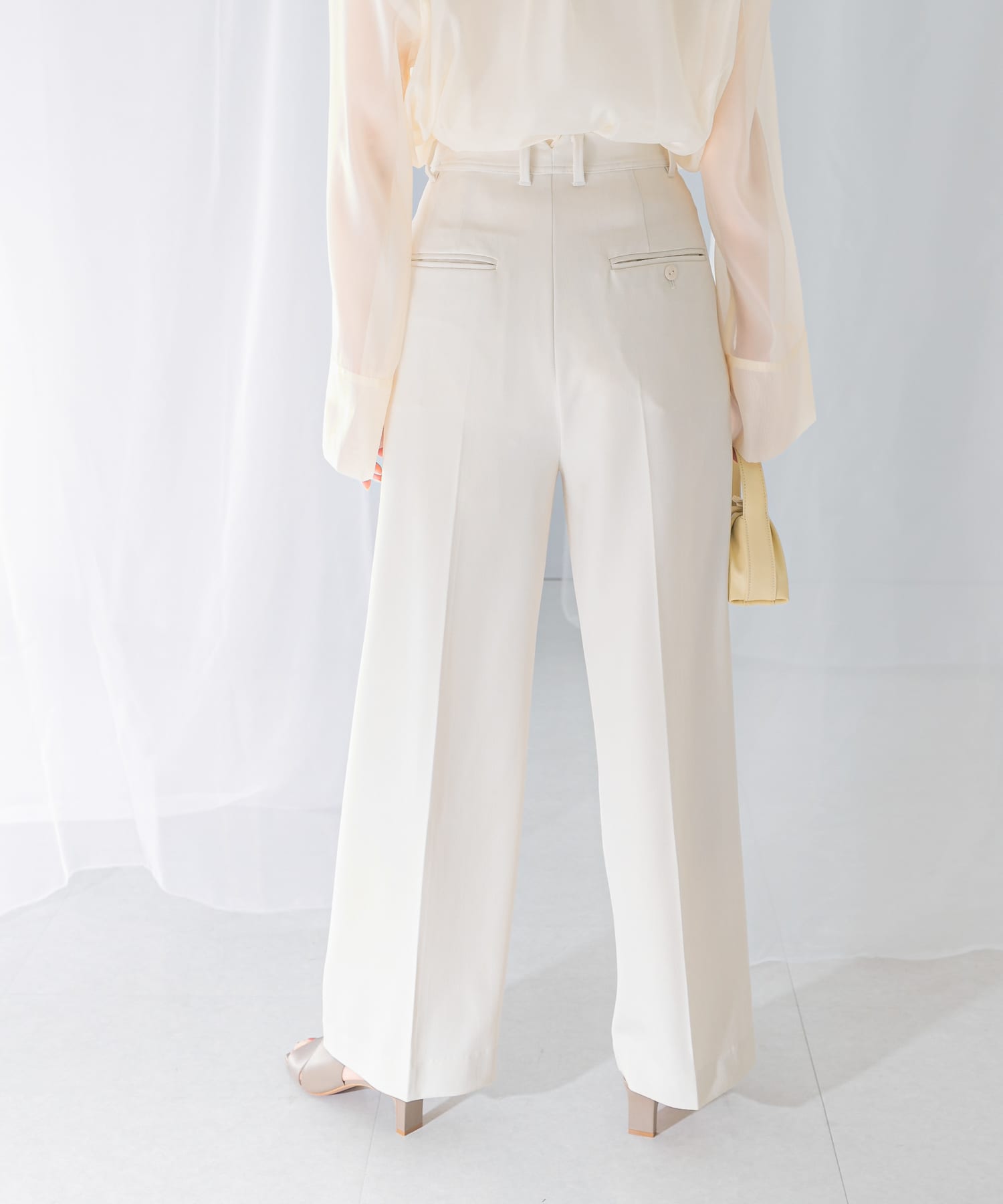 身長：165cm サイズ：38