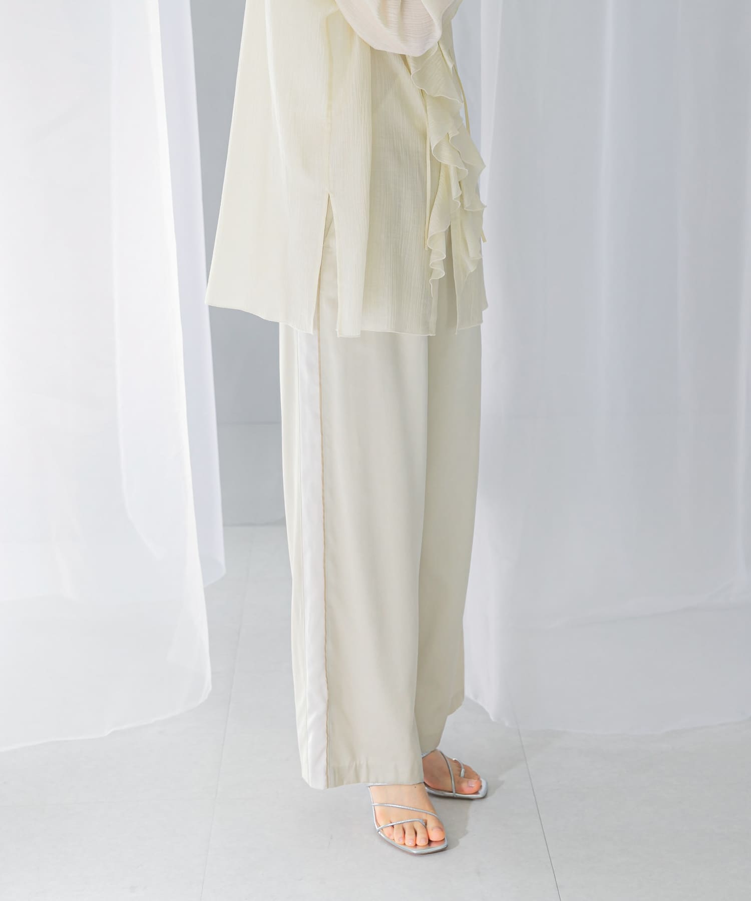 L.BEIGE