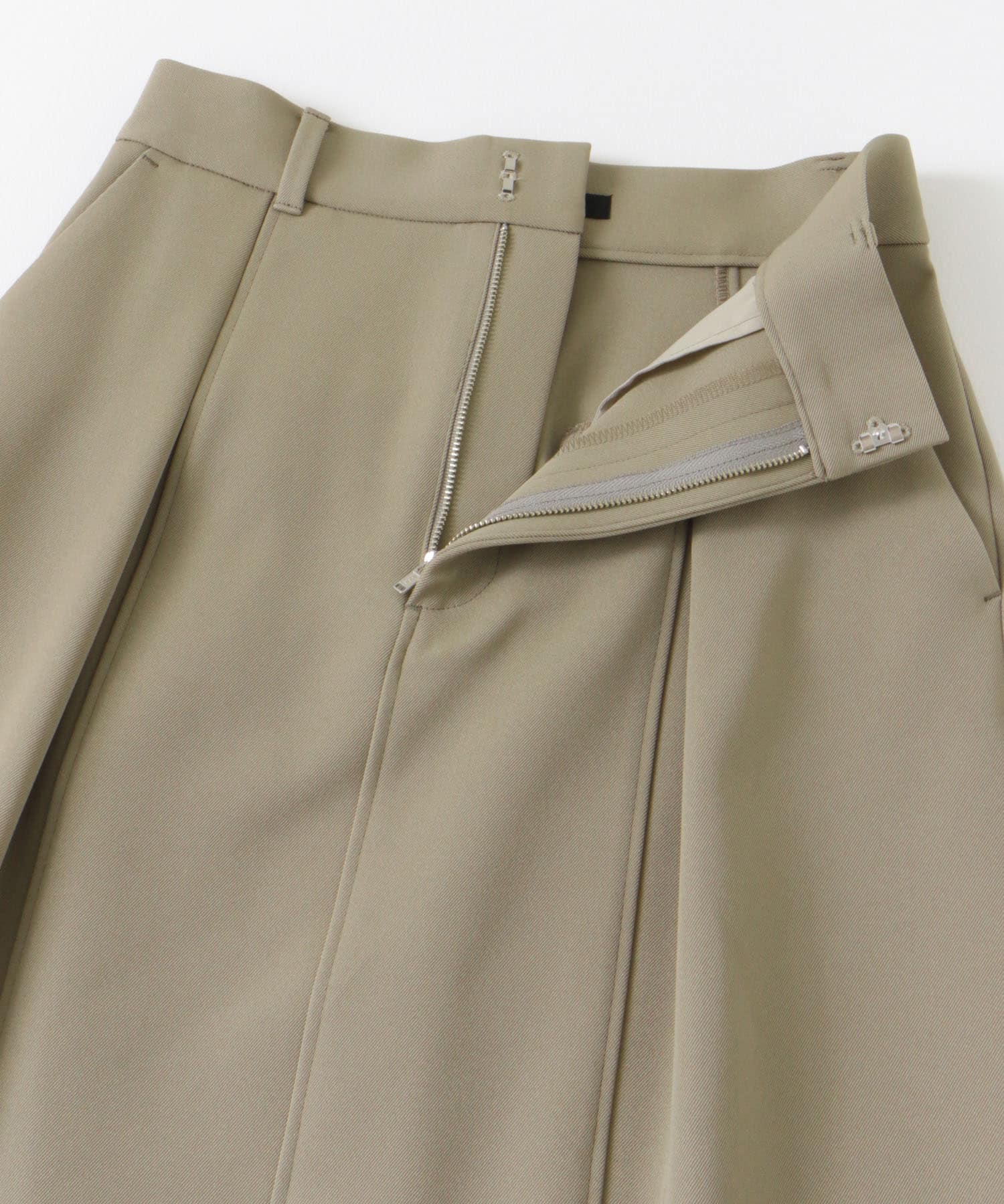 L/KHAKI