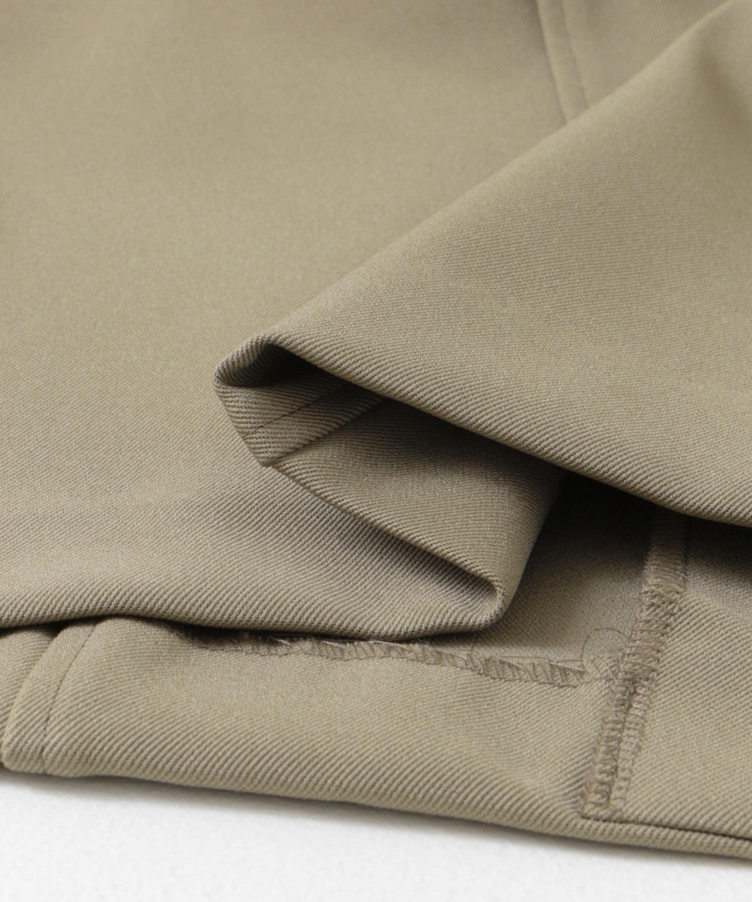 L/KHAKI