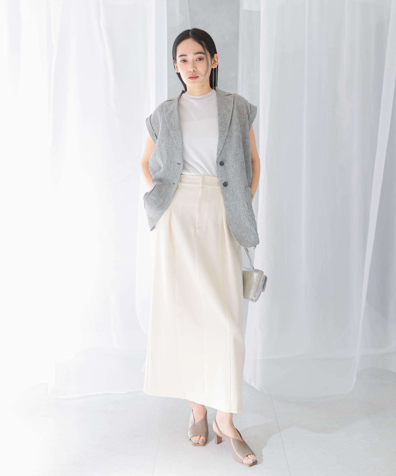 身長：168cm サイズ：38